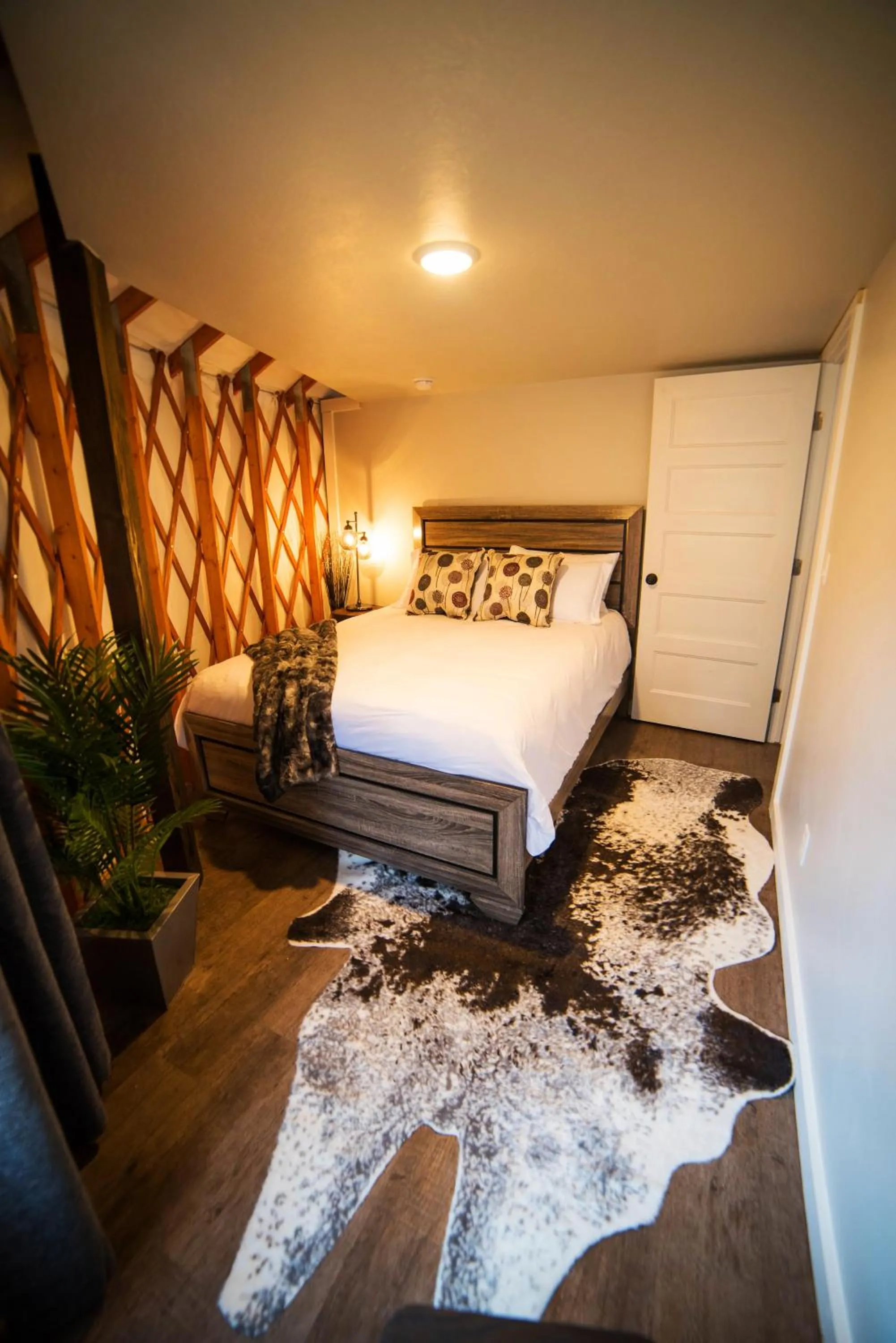 Bed in Escalante Yurts - Luxury Lodging