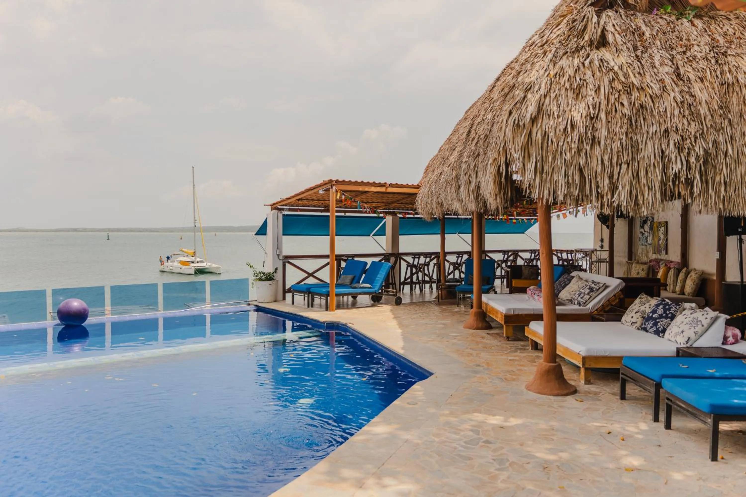 Pool view in Hotel Isla Real