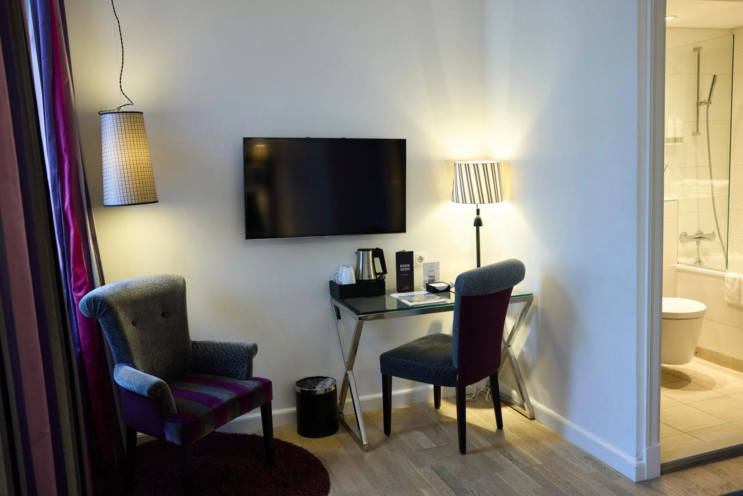 Coffee/tea facilities in Absalon Hotel