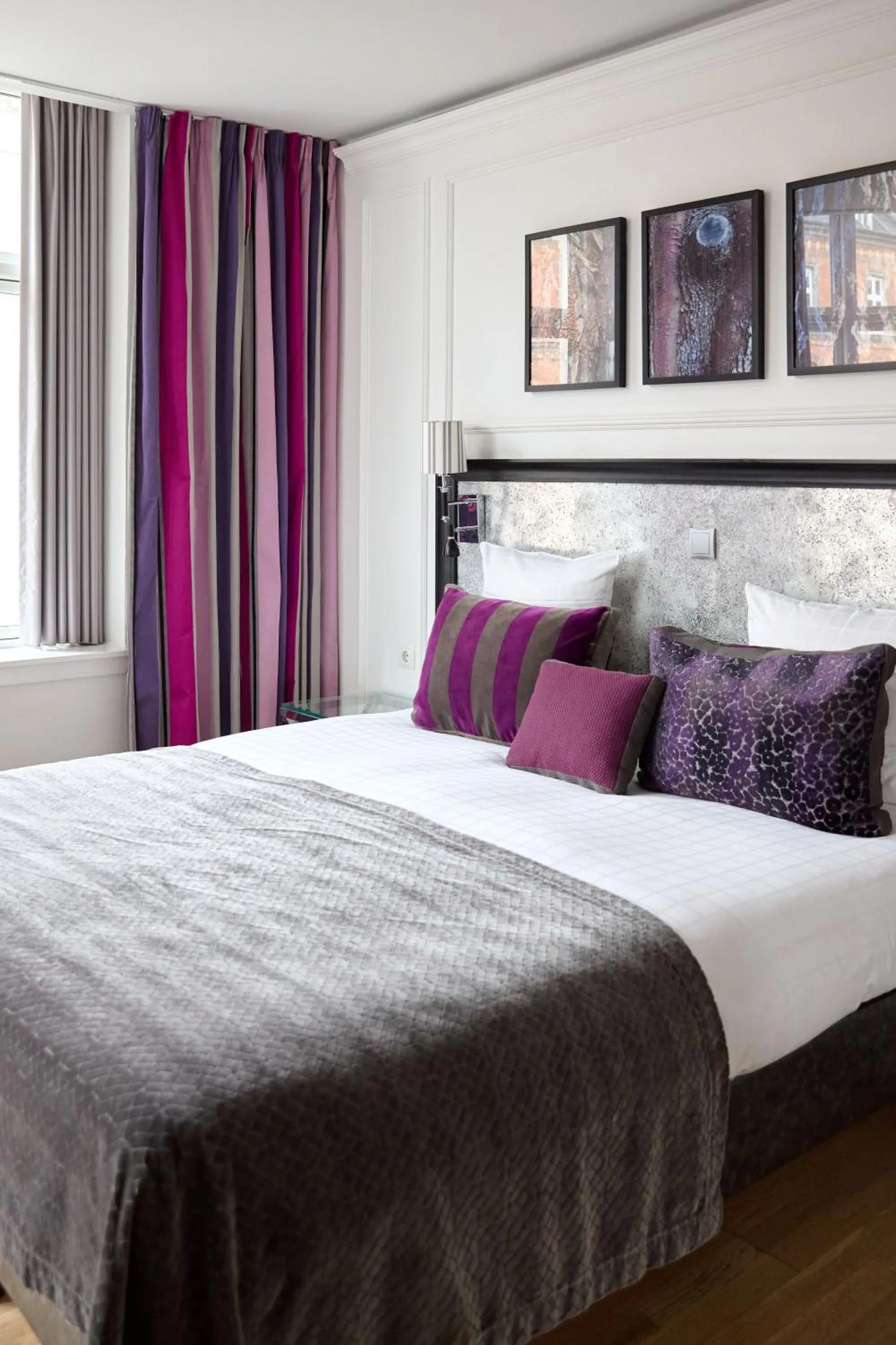 Bed in Absalon Hotel