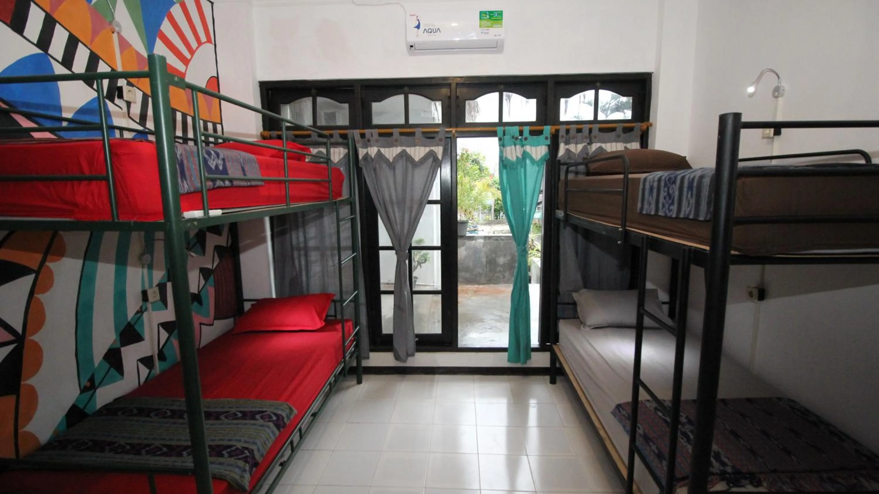 bunk bed in Hati Hati