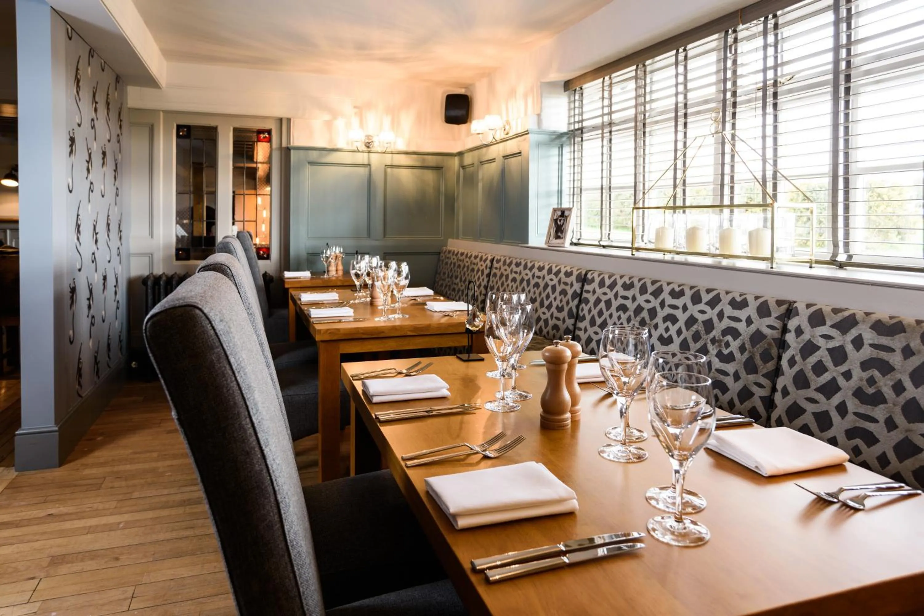 Restaurant/places to eat in The Wheatsheaf Inn