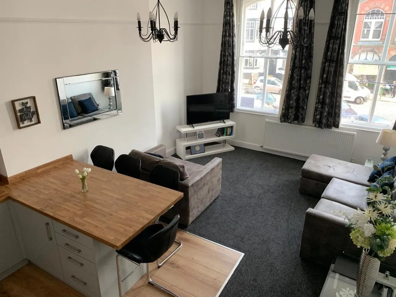 Market Place Serviced Apartments, Leek