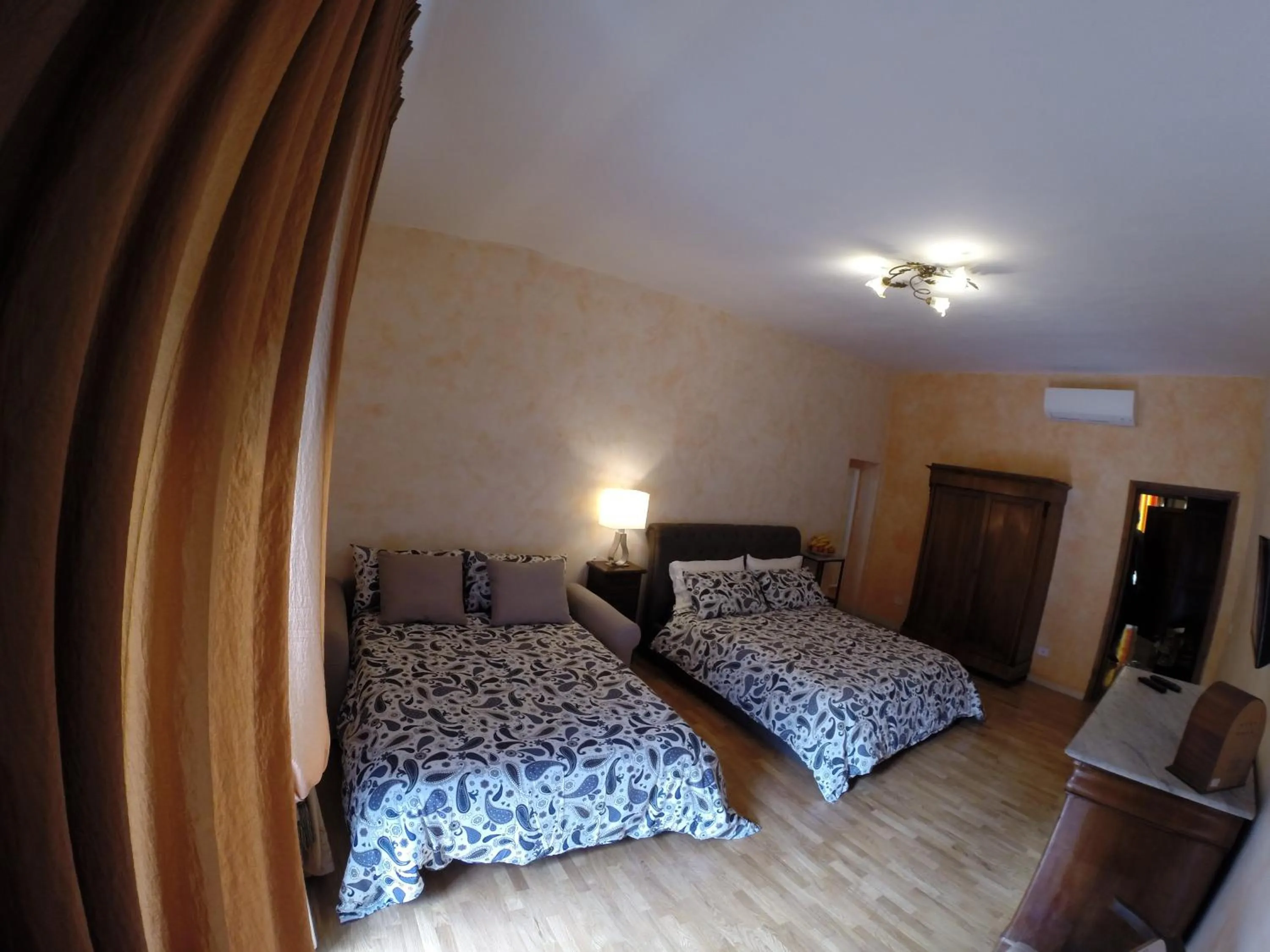 Bed in Pantheon Old Suite