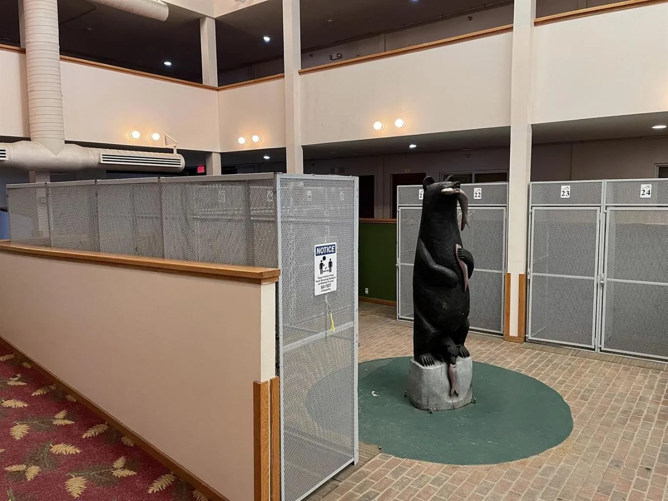 Snowshoe Ski-InSki-Out Steps to Ballhooter Lift Mountain Lodge Condo