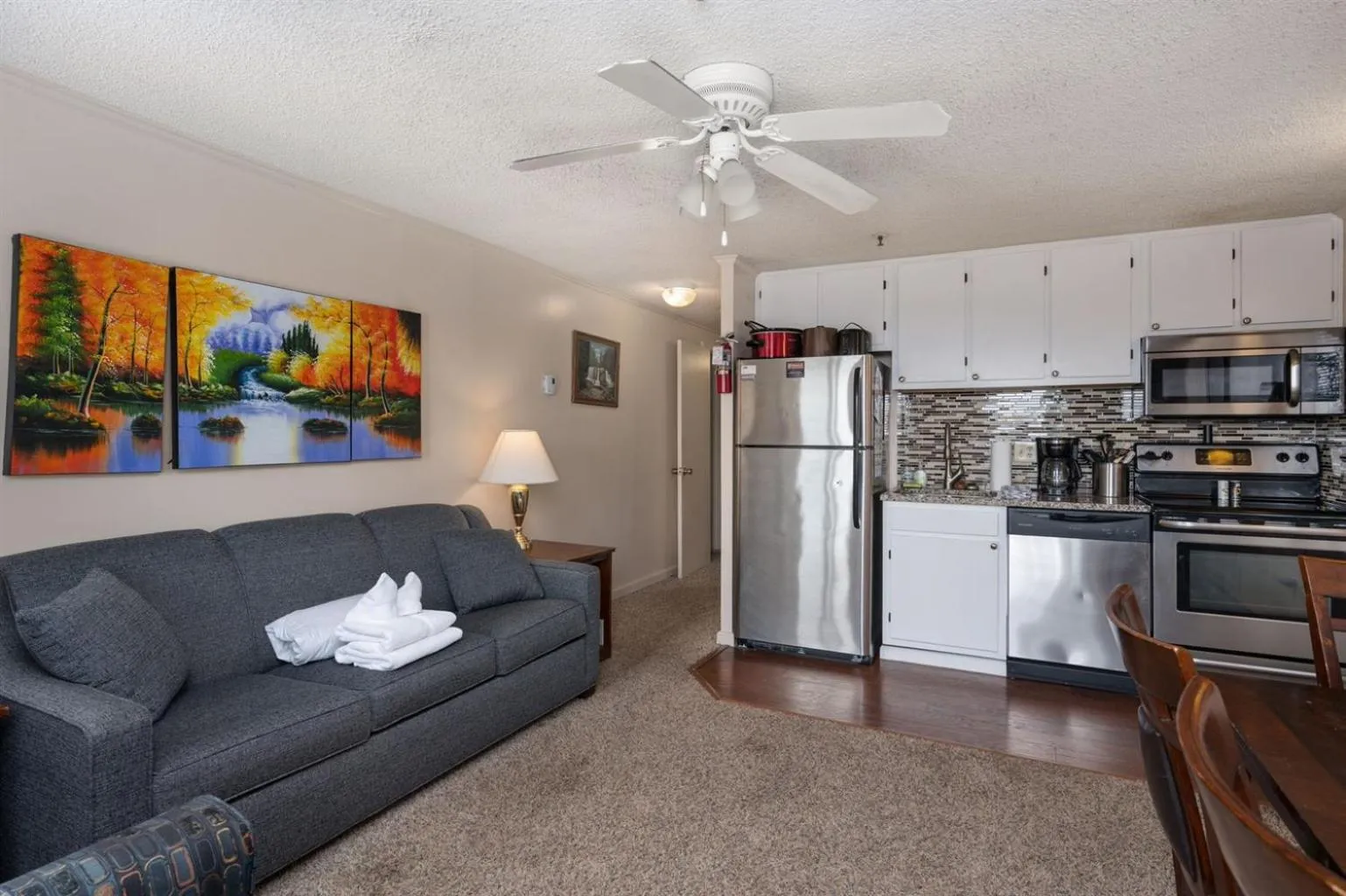 Snowshoe Ski-InSki-Out Steps to Ballhooter Lift Mountain Lodge Condo