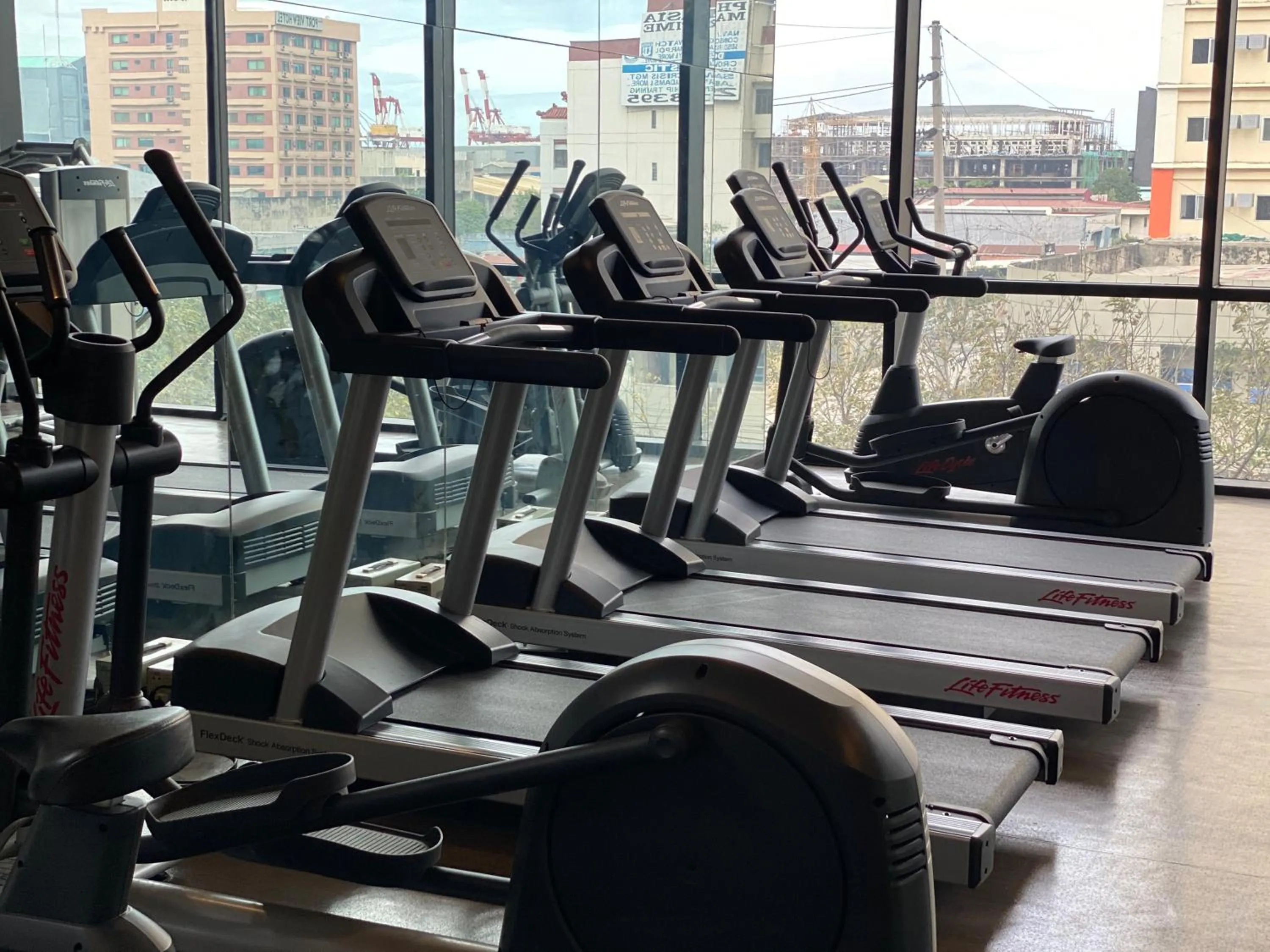 Fitness centre/facilities in Summit Galleria Cebu