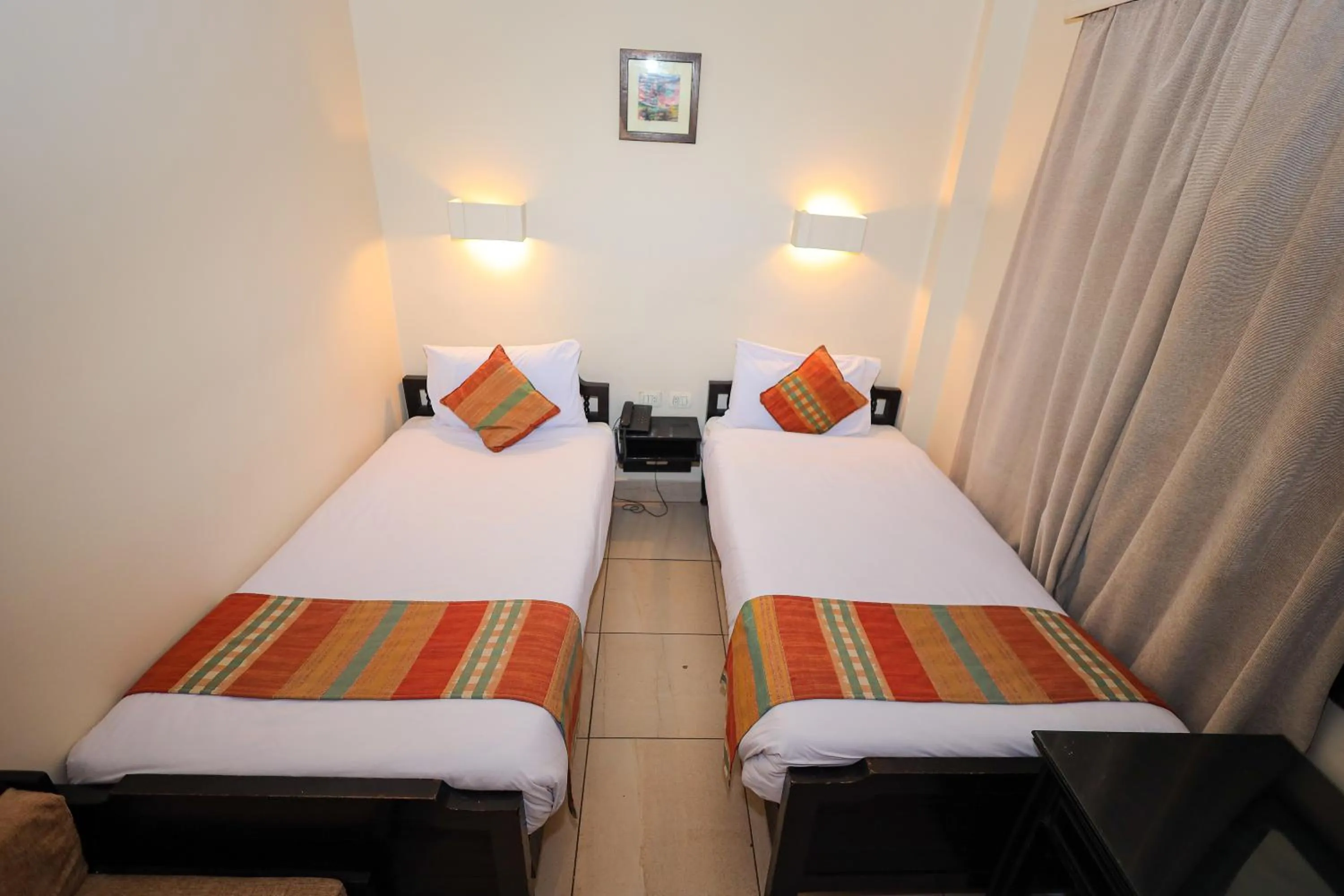 Photo of the whole room, Bed in Hapi Hotel