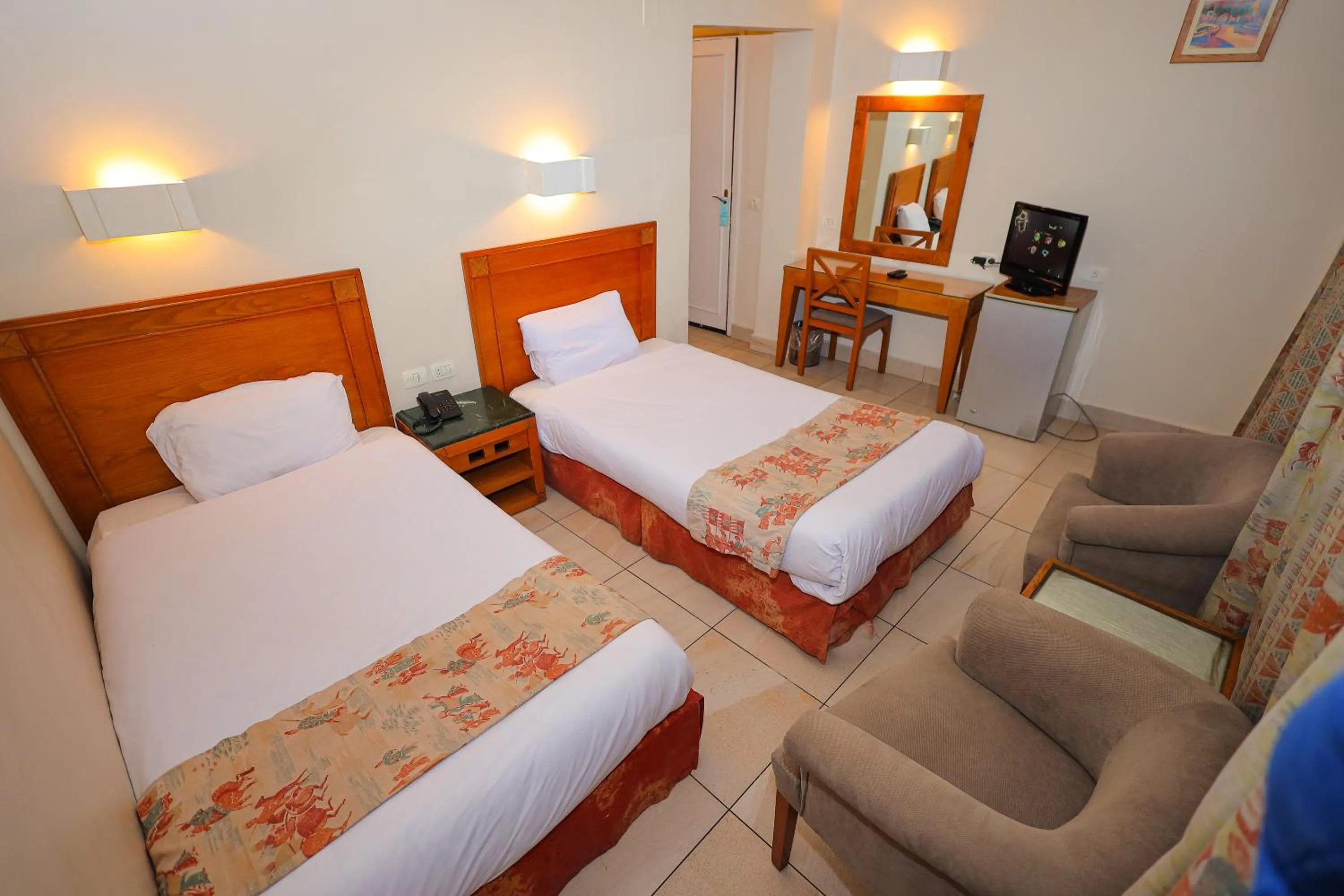 Photo of the whole room, Bed in Hapi Hotel