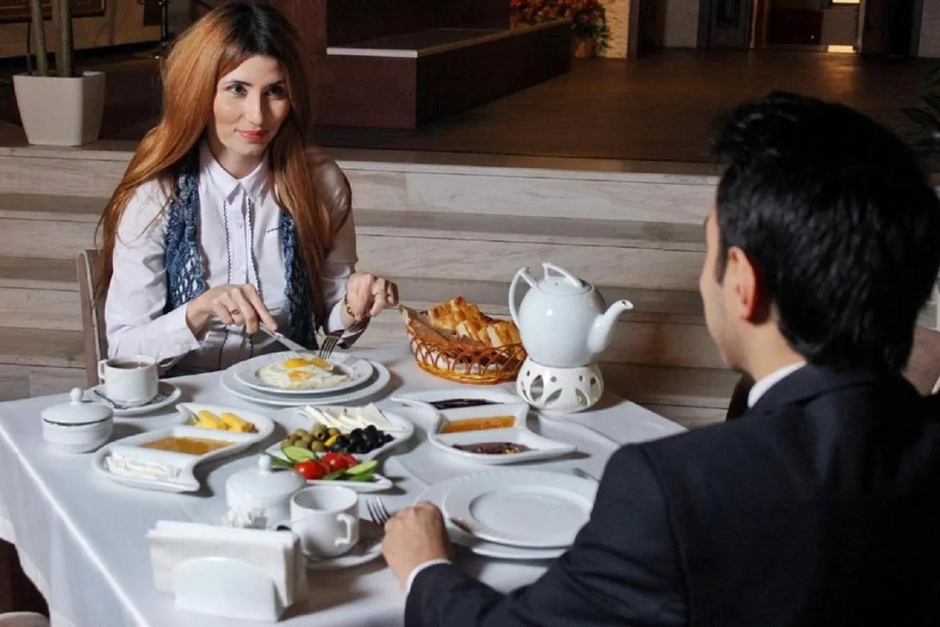 Restaurant/places to eat in Manor Luxury Hotel Baku