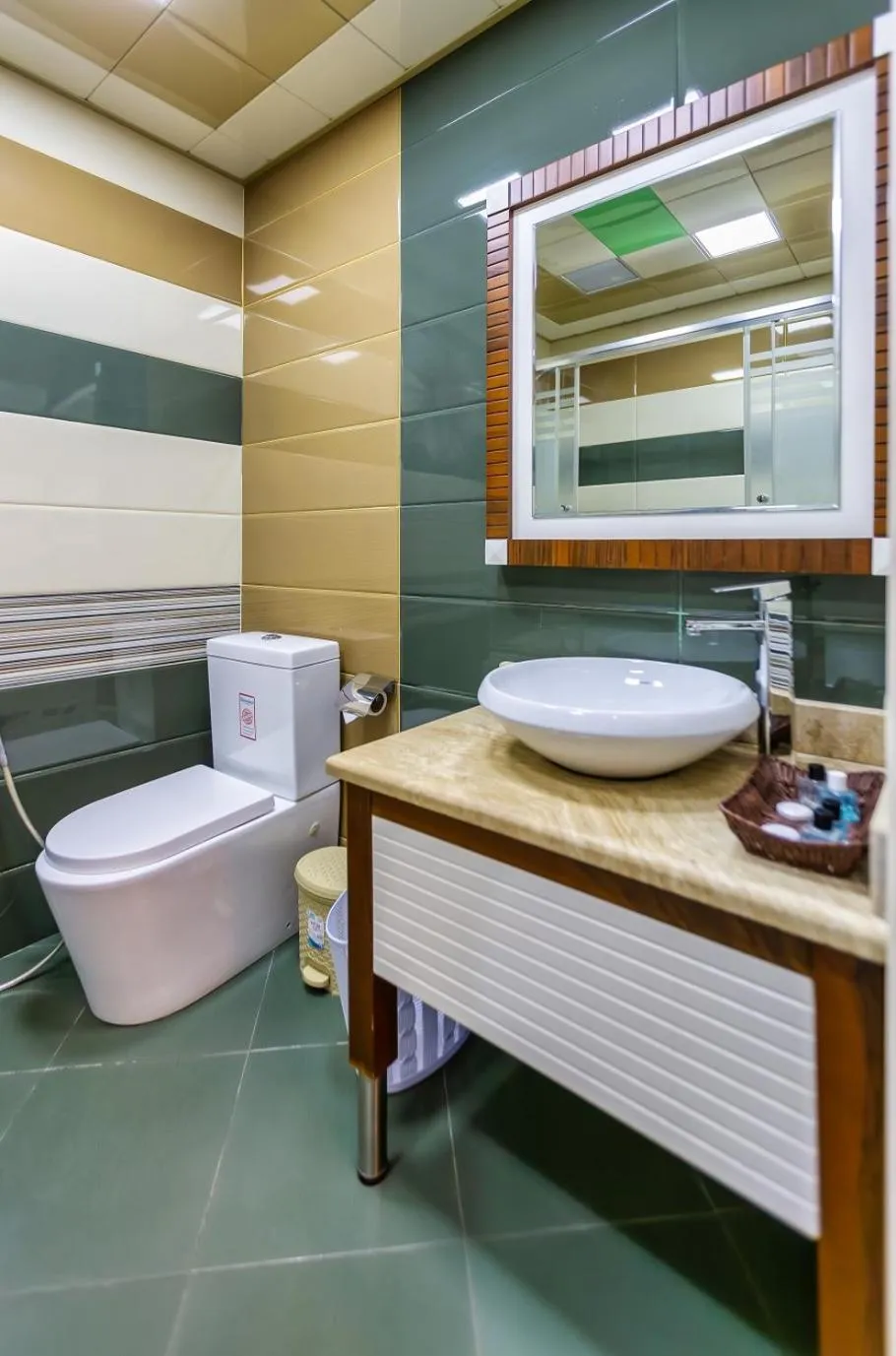 Toilet in Manor Luxury Hotel Baku