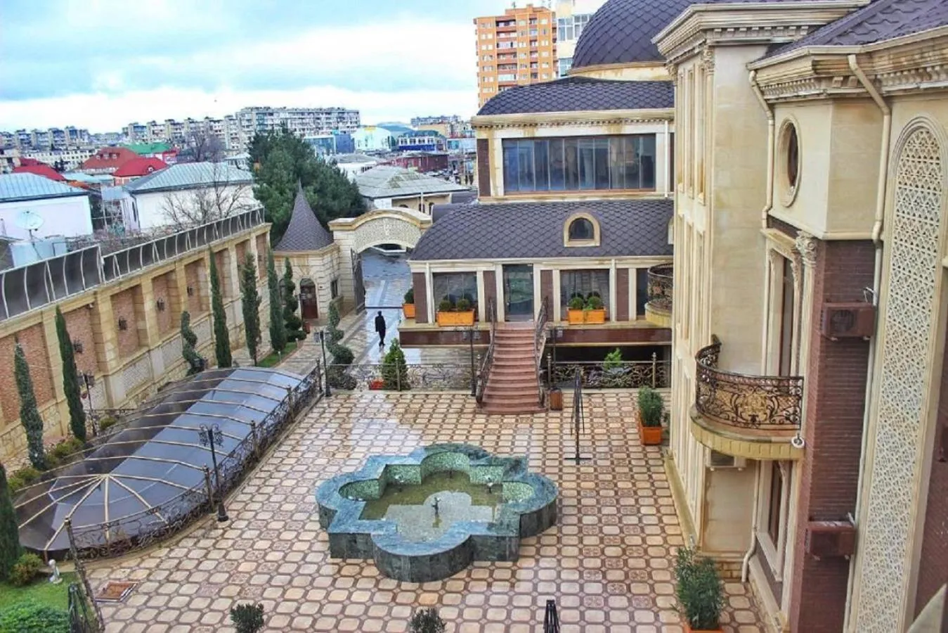 Property building in Manor Luxury Hotel Baku