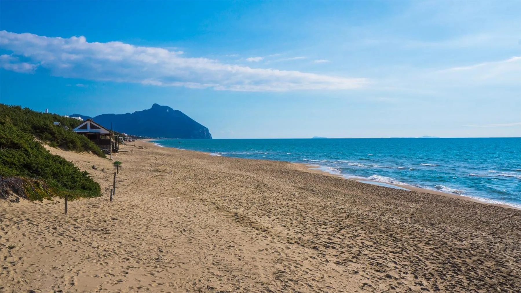 Beach in Baia D'Oro