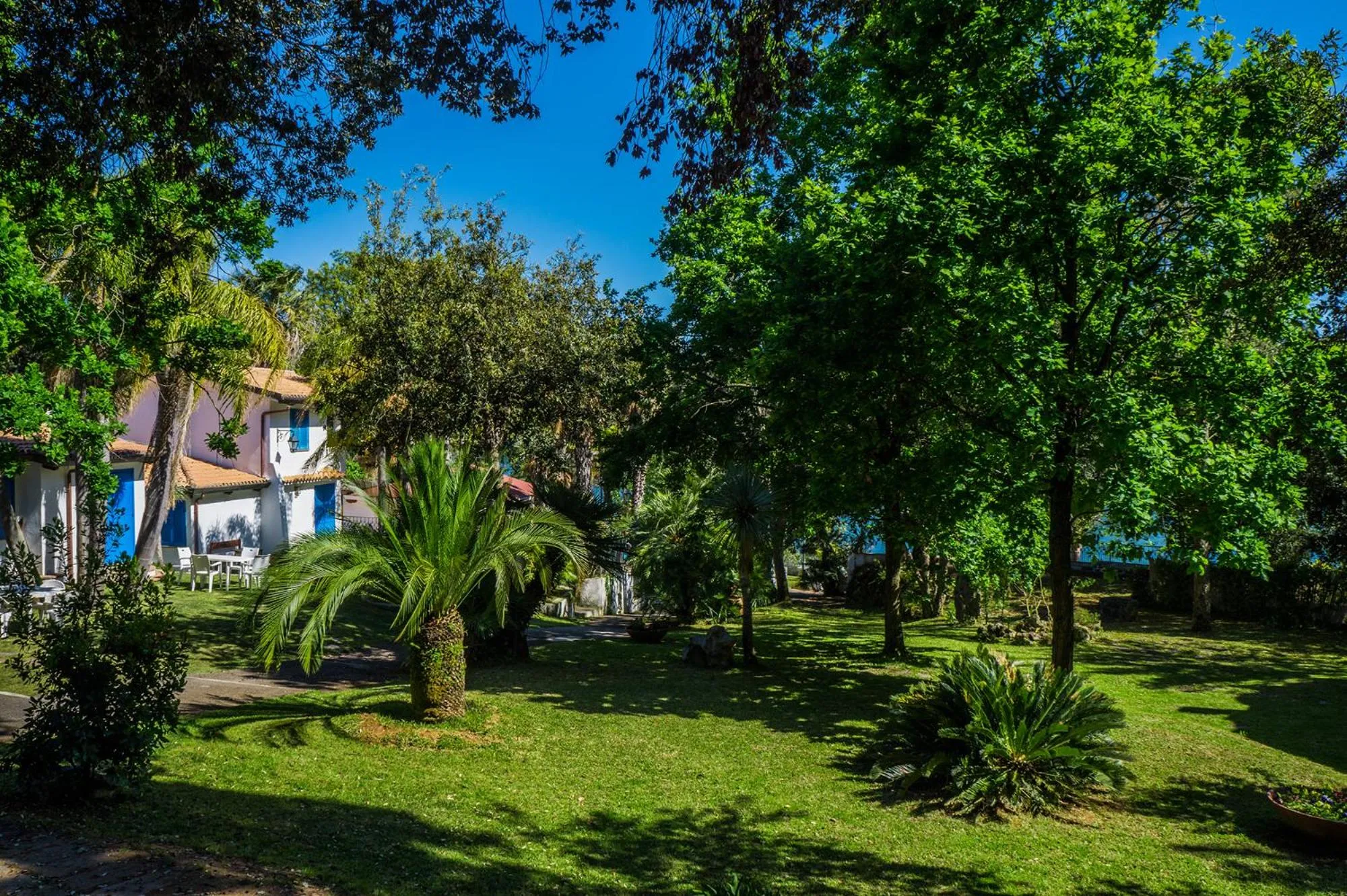 Garden in Baia D'Oro