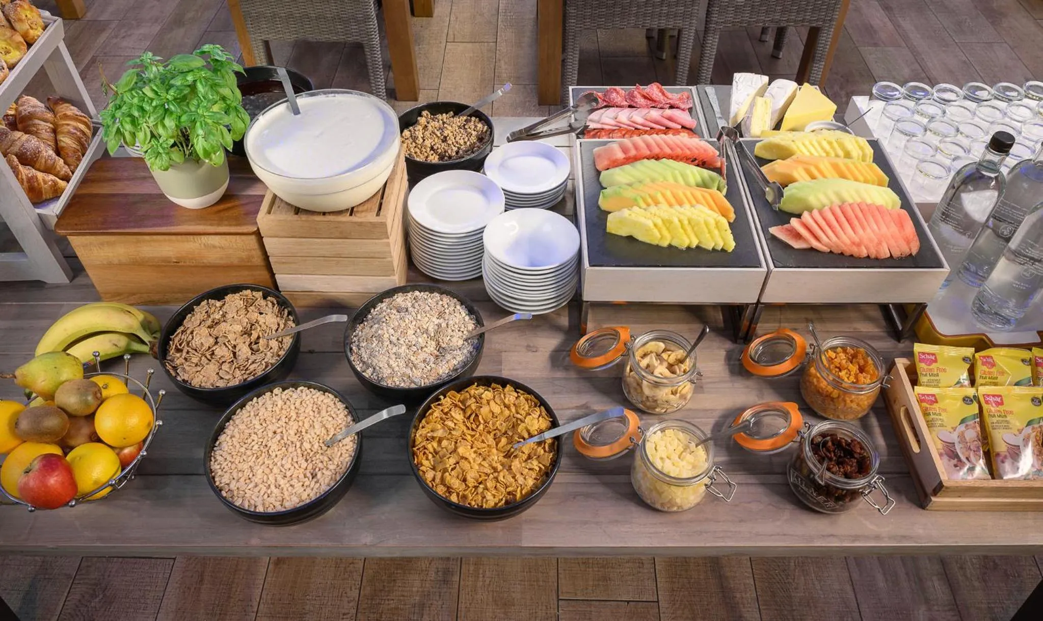 Breakfast in voco Oxford Thames by IHG