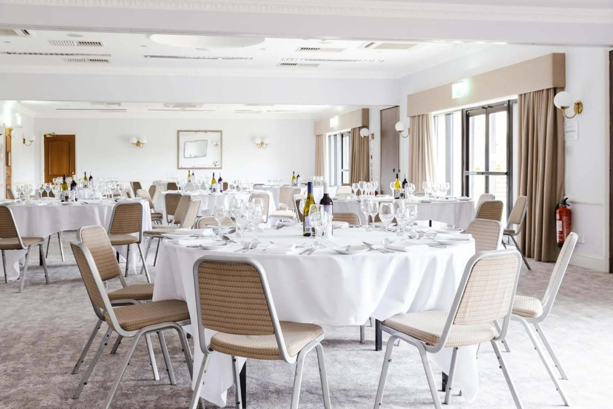 Banquet/Function facilities in voco Oxford Thames by IHG