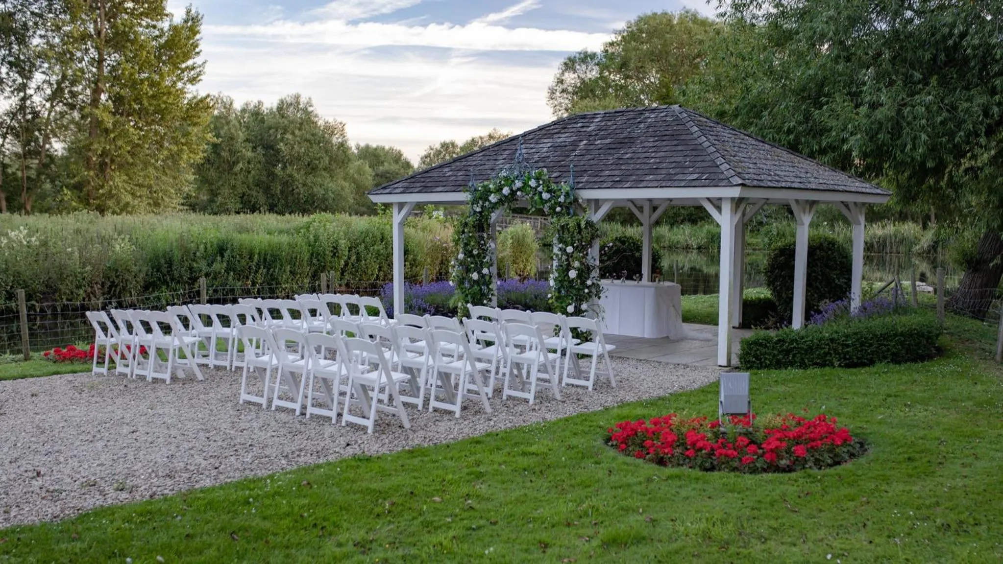 Meeting/conference room in voco Oxford Thames by IHG