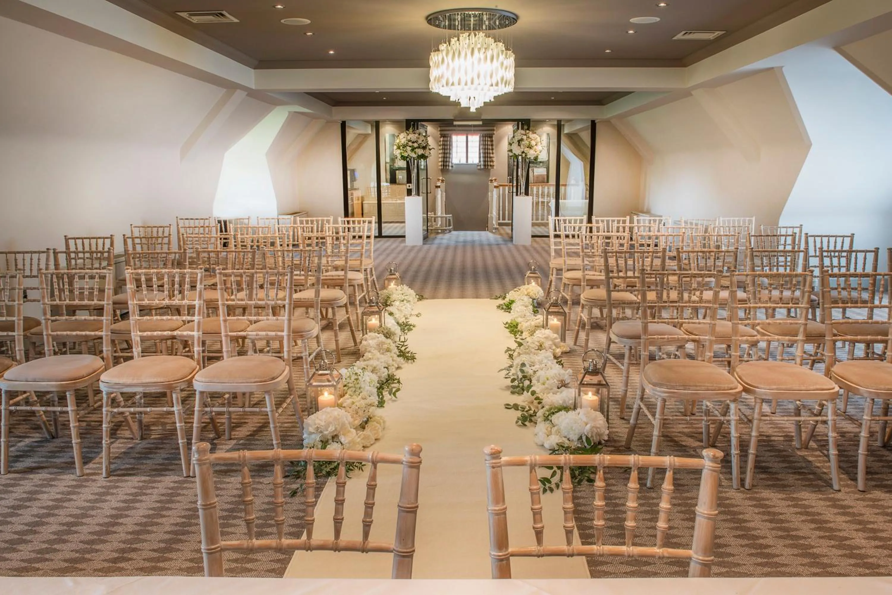 Meeting/conference room in voco Oxford Thames by IHG