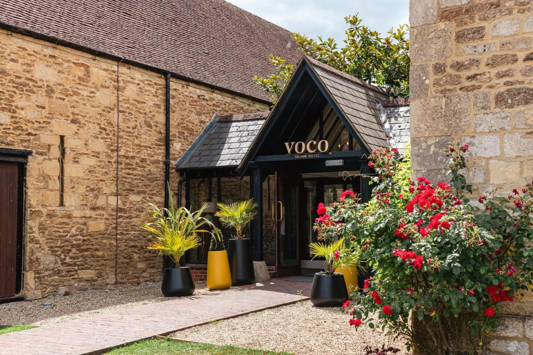 Property building in voco Oxford Thames by IHG