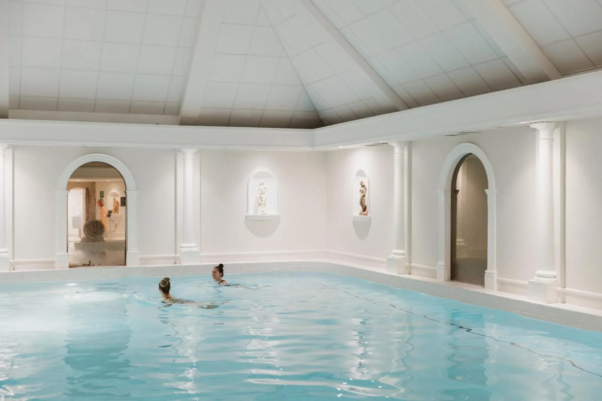 Swimming pool in voco Oxford Thames by IHG