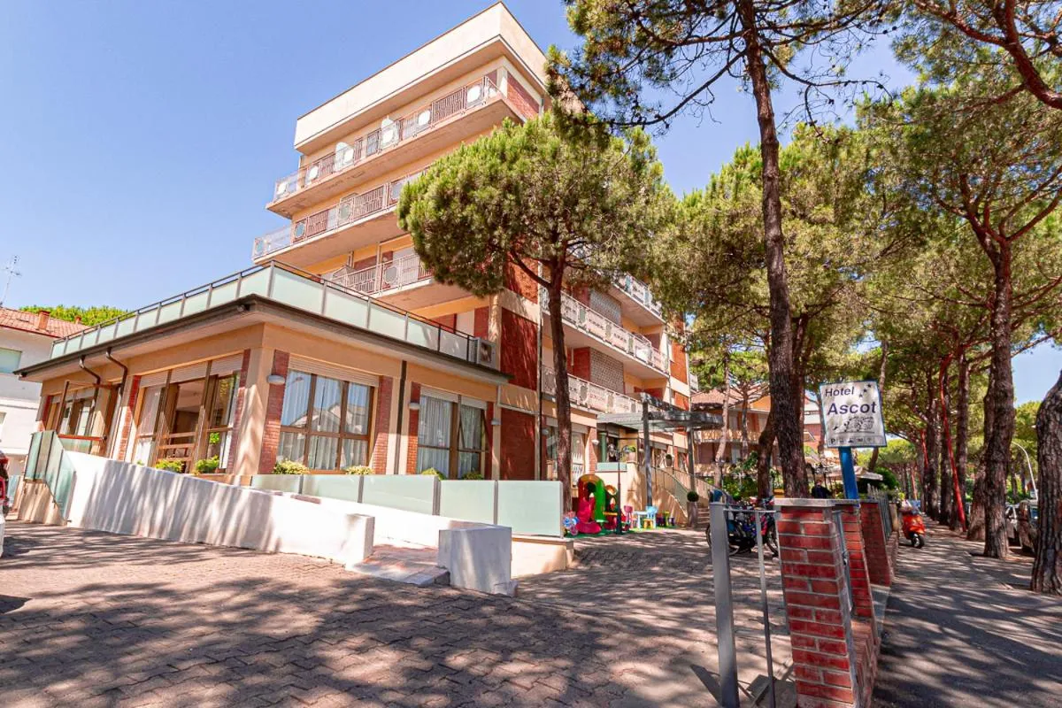 Property building in Hotel Ascot