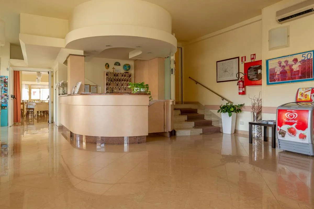 Lobby or reception in Hotel Ascot