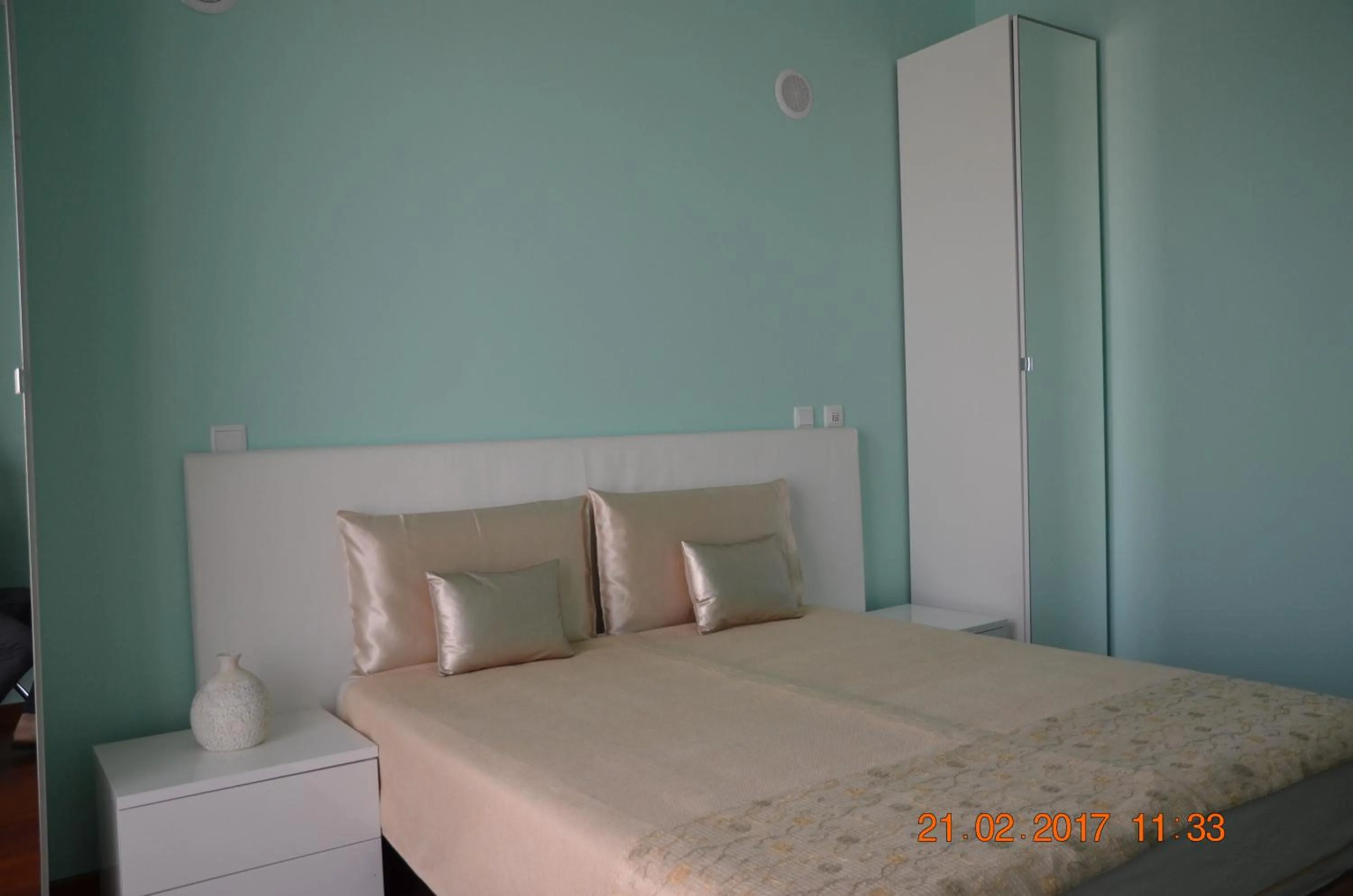 Bed in Porto de Mos Golf & Beach B&B AL-40312