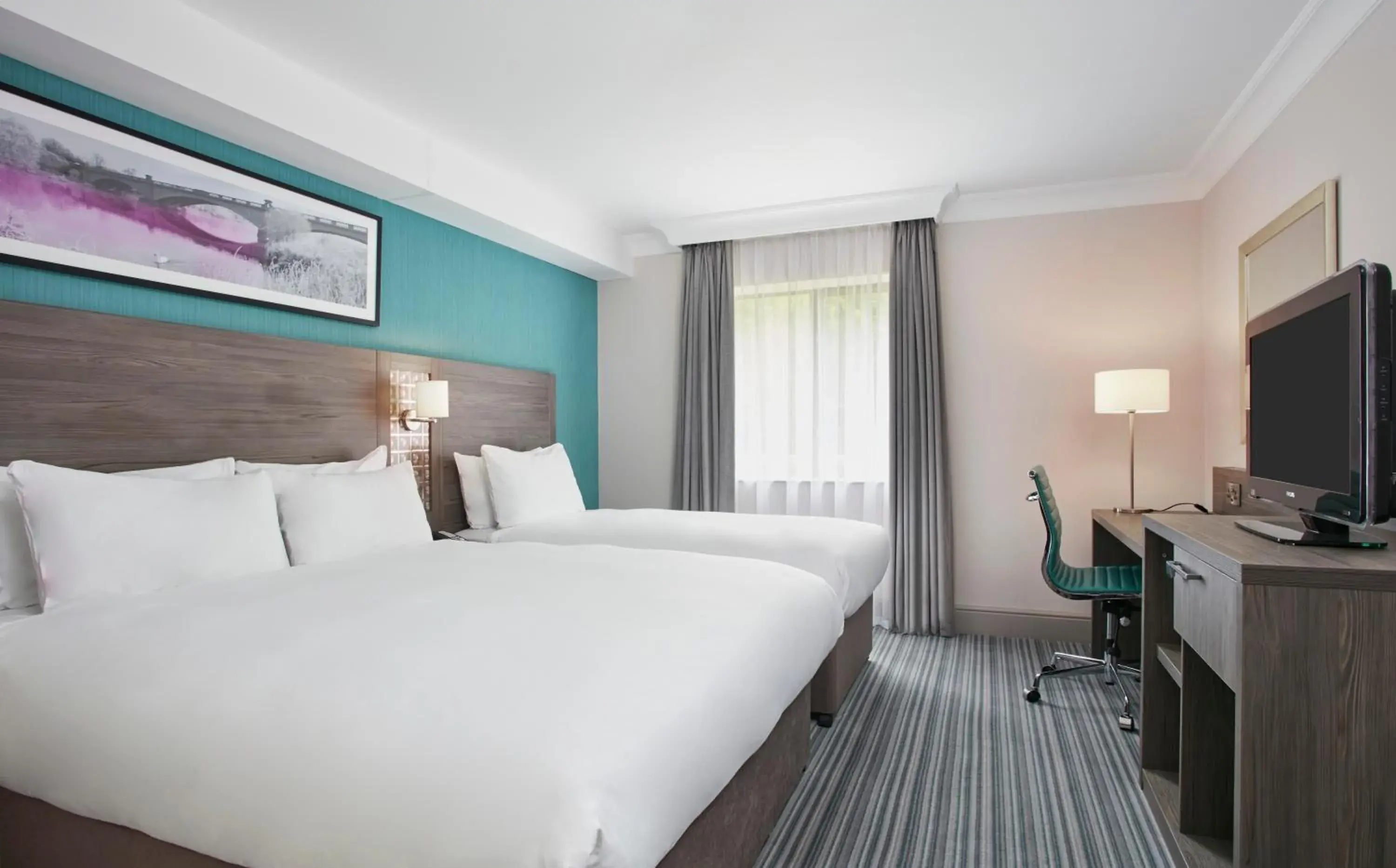 Standard Room - Double & Single with 4 Days Parking Room in Leonardo Hotel East Midlands Airport Standard Room - Double & Single with 4 Days Parking Room in Leonardo Hotel East Midlands Airport