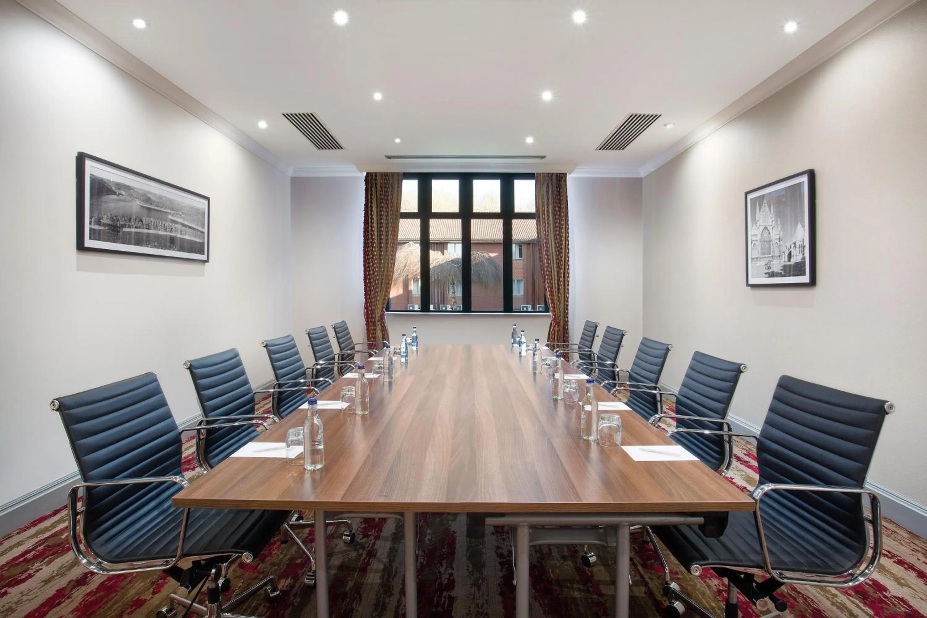 Meeting/conference room in Leonardo Hotel East Midlands Airport - On-Site