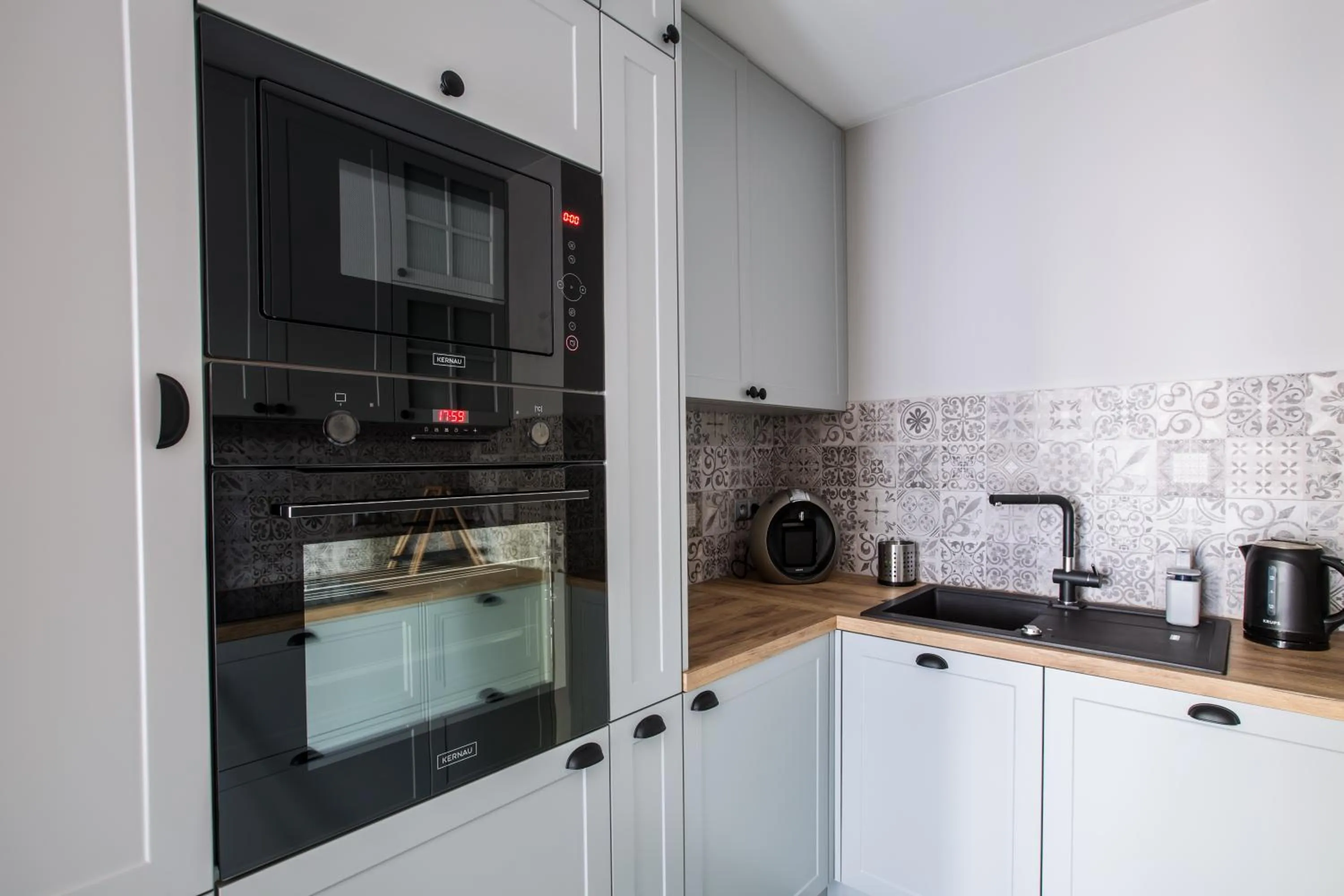 Kitchen or kitchenette in Homewell Apartments Maraton Gardens
