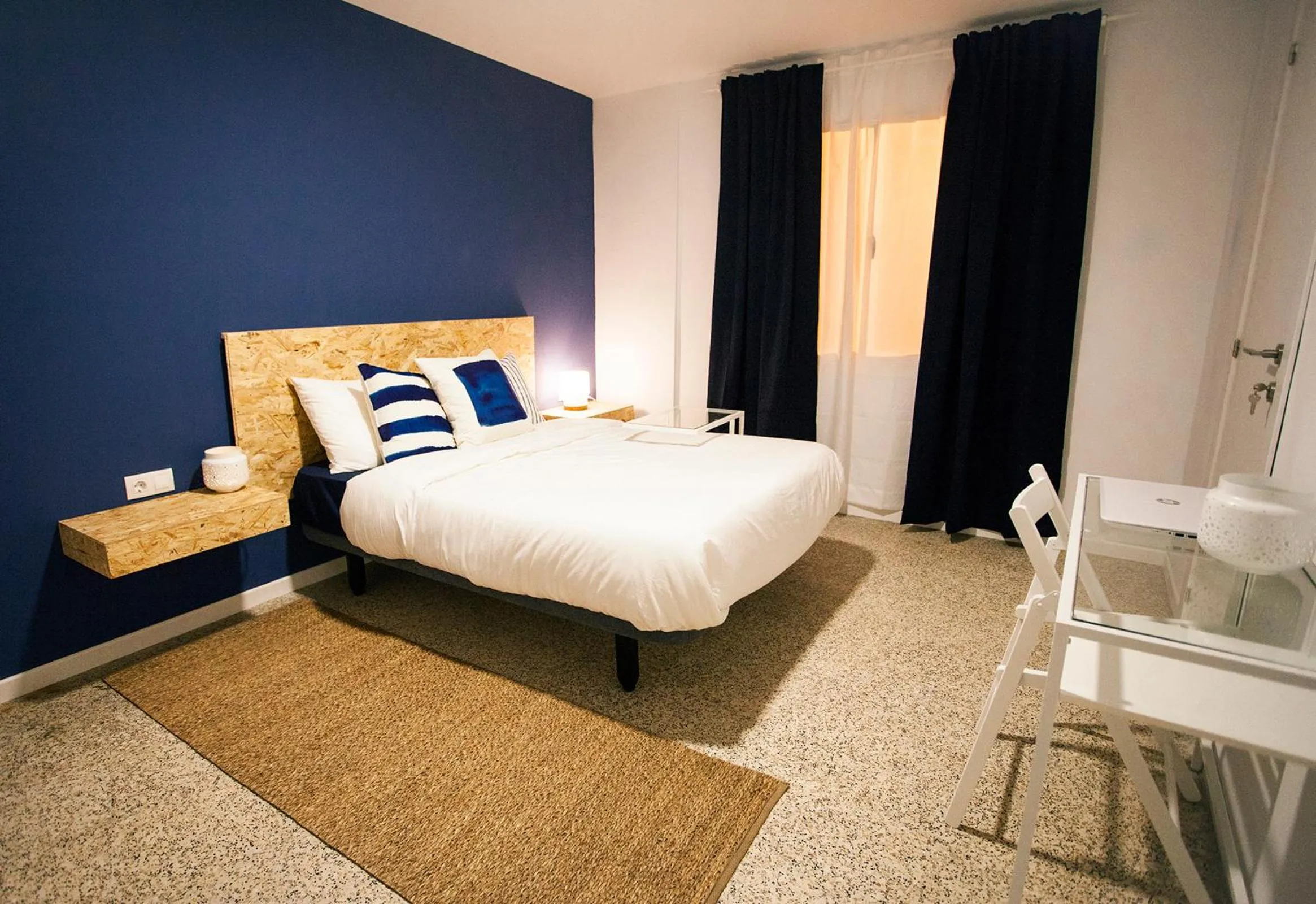 Photo of the whole room, Bed in B&B El Mercat