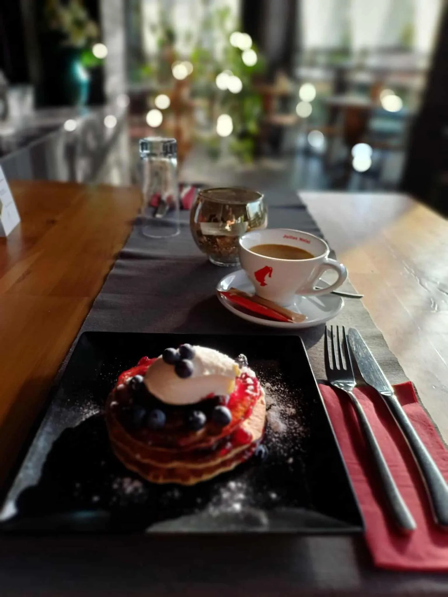 Breakfast in All Seasons Residence Design Hotel - Free parking