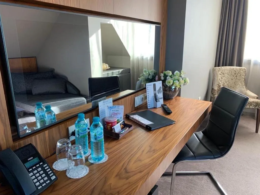 All Seasons Residence Design Hotel - Free parking