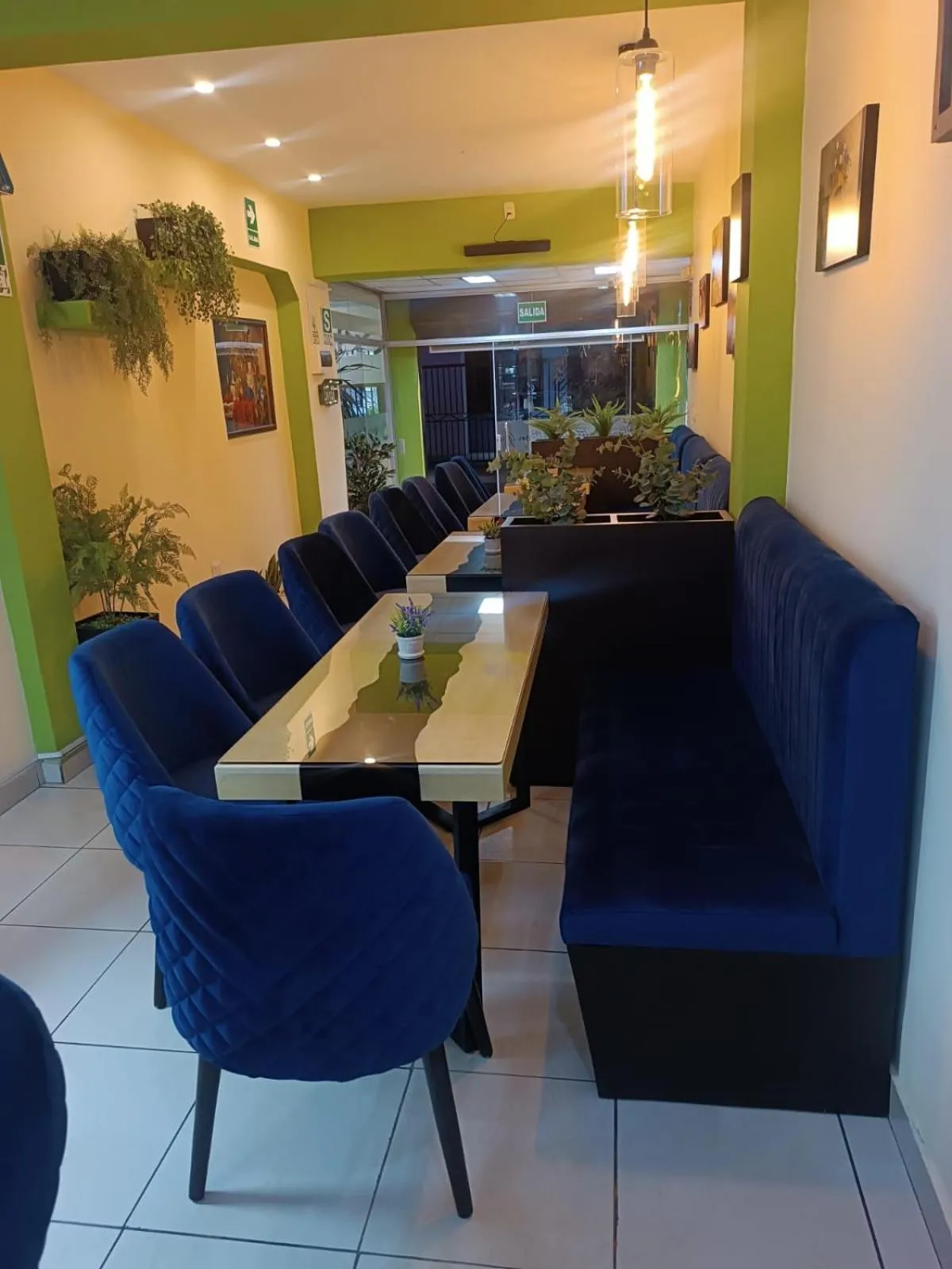 Restaurant/places to eat in Bon Repos Arequipa