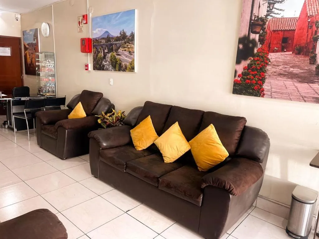 Property building in Bon Repos Arequipa