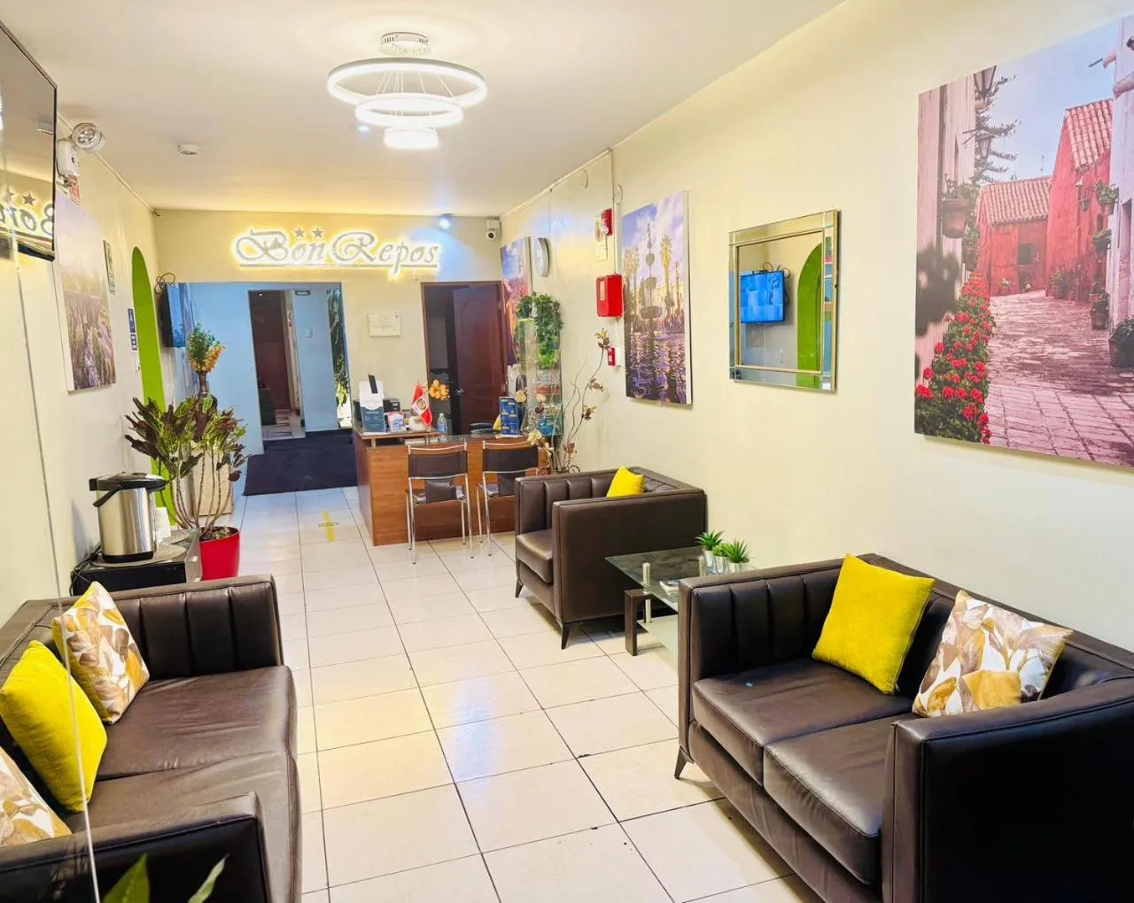 TV and multimedia in Bon Repos Arequipa