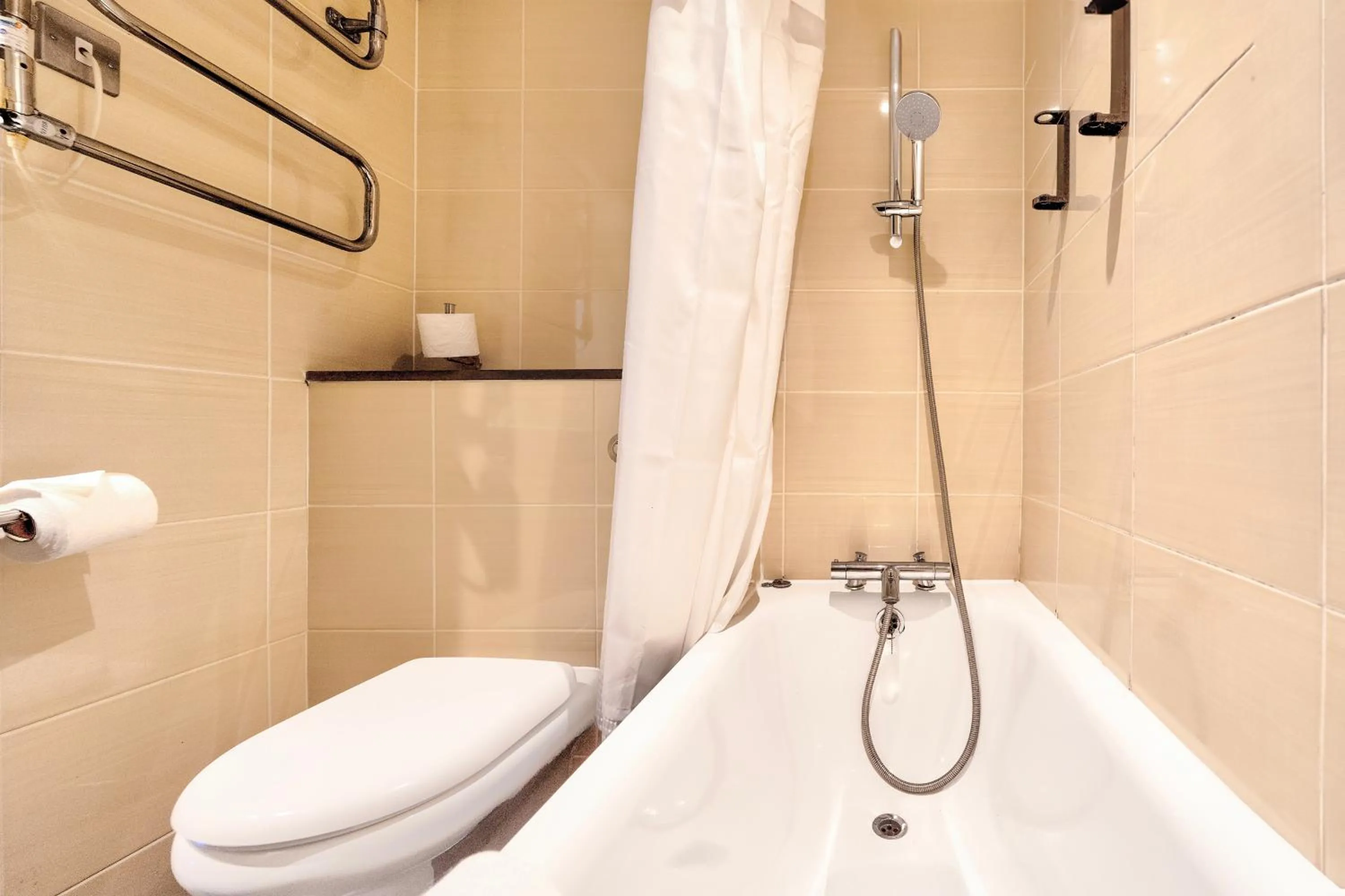 Manchester Airport Stanley Hotel by Belvilla