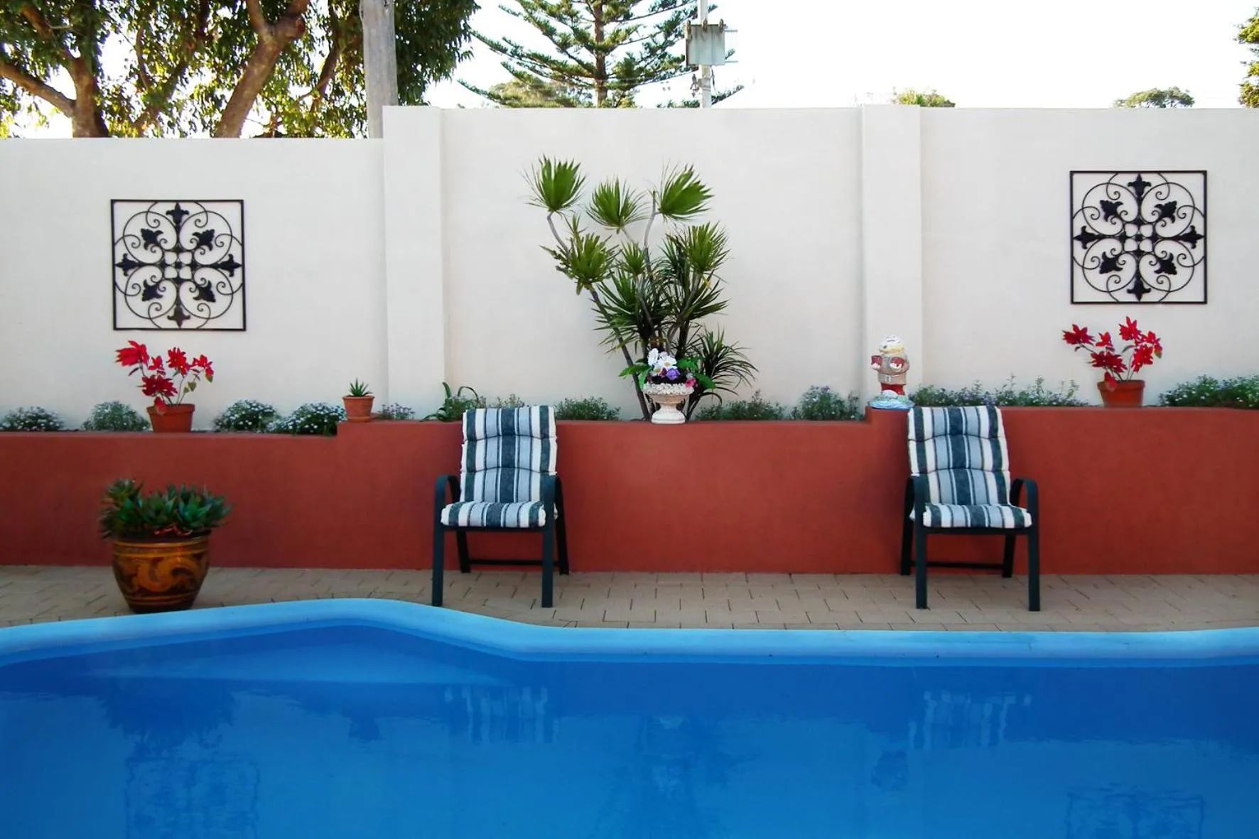 Swimming pool in The Spanish Guesthouse, Private Rooms