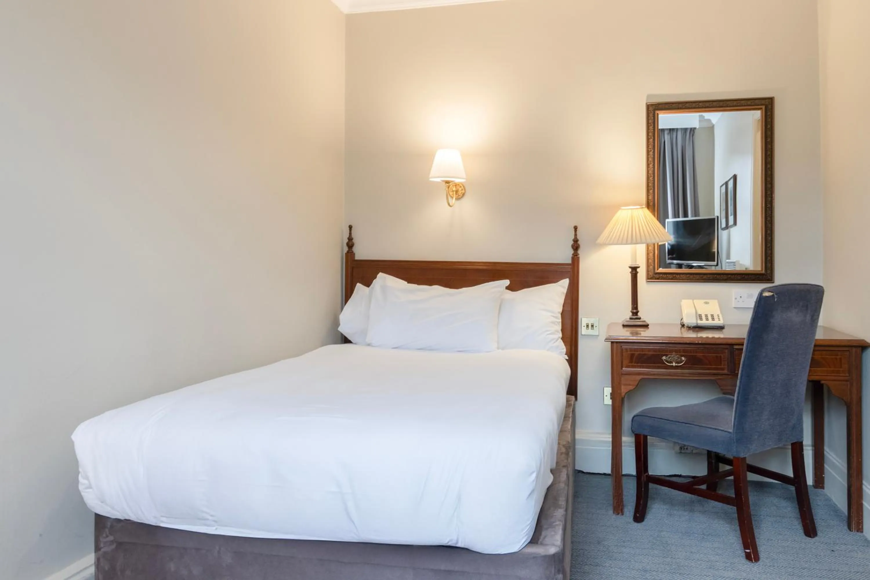 Bed in Winchester Wessex Hotel by Sunday