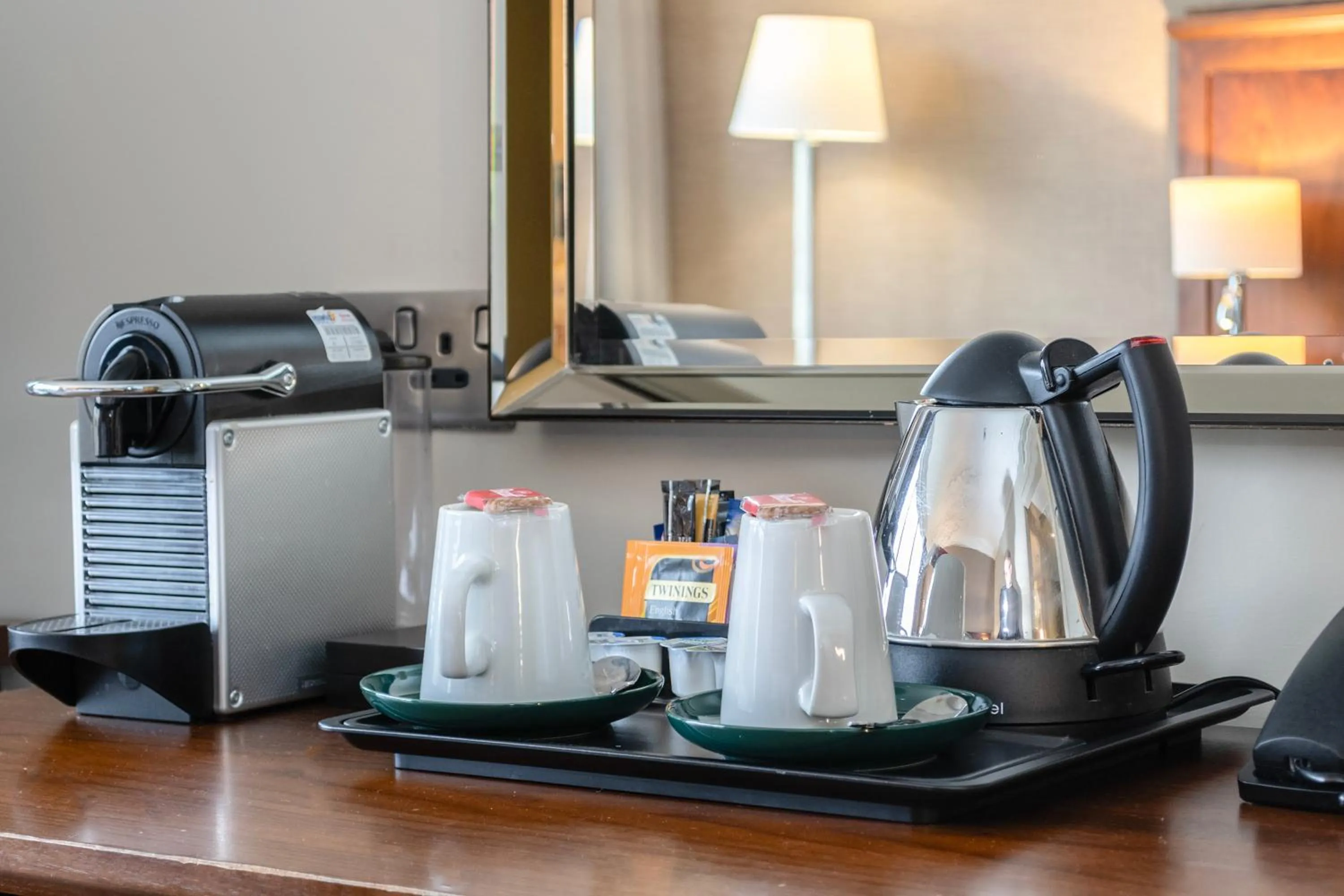Coffee/tea facilities in Winchester Wessex Hotel by Sunday