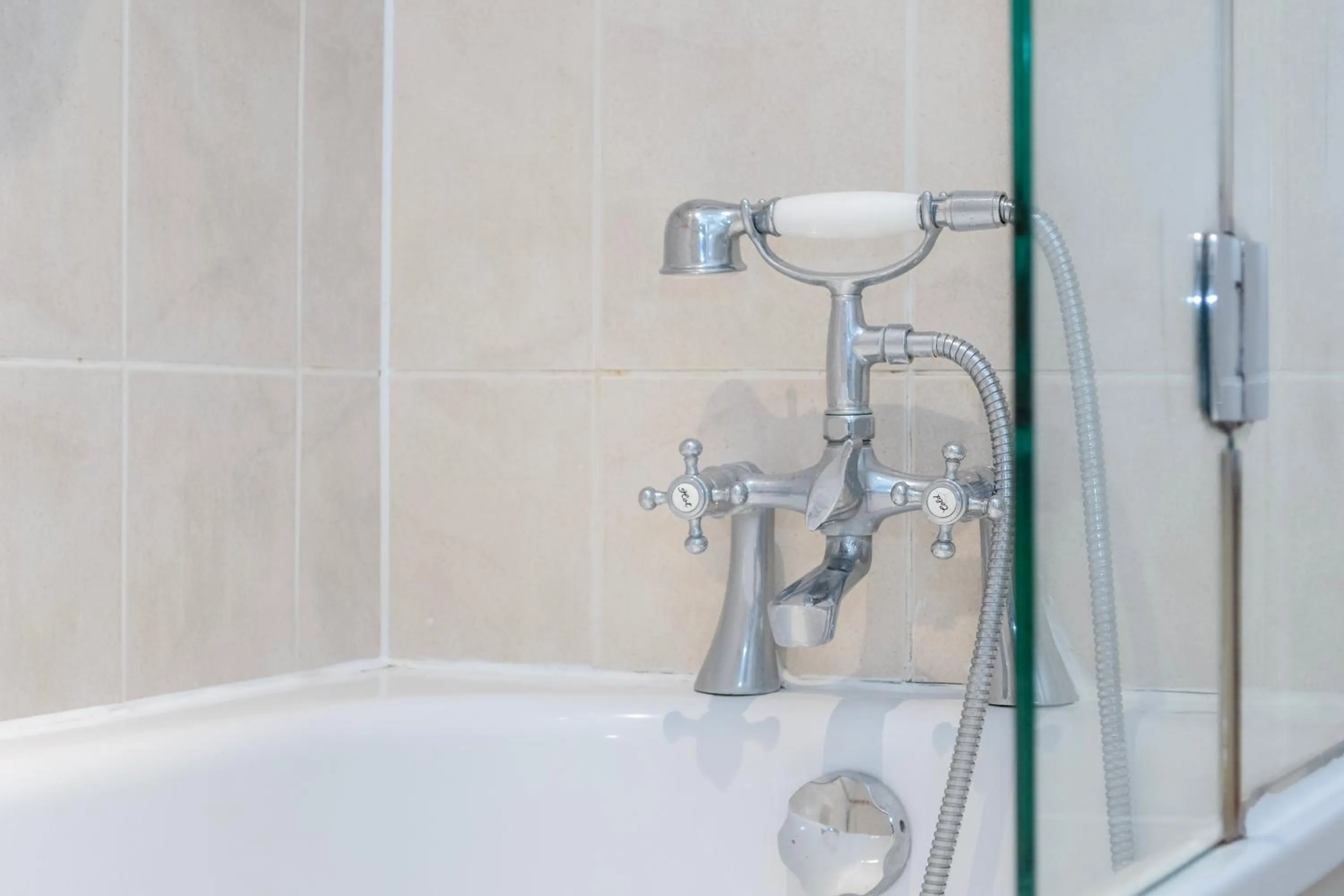 Bathroom in Winchester Wessex Hotel by Sunday