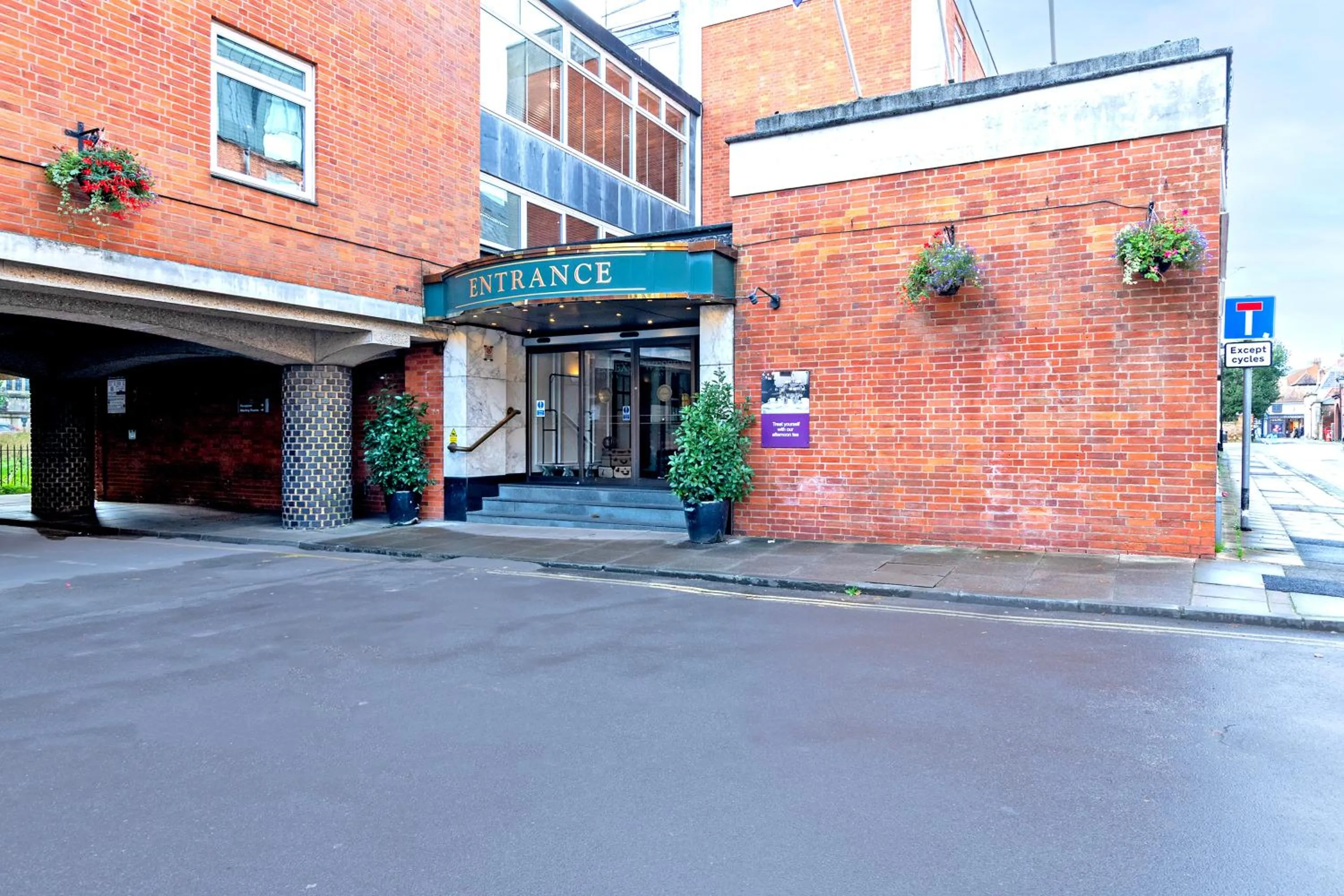 Property building in Winchester Wessex Hotel by Sunday