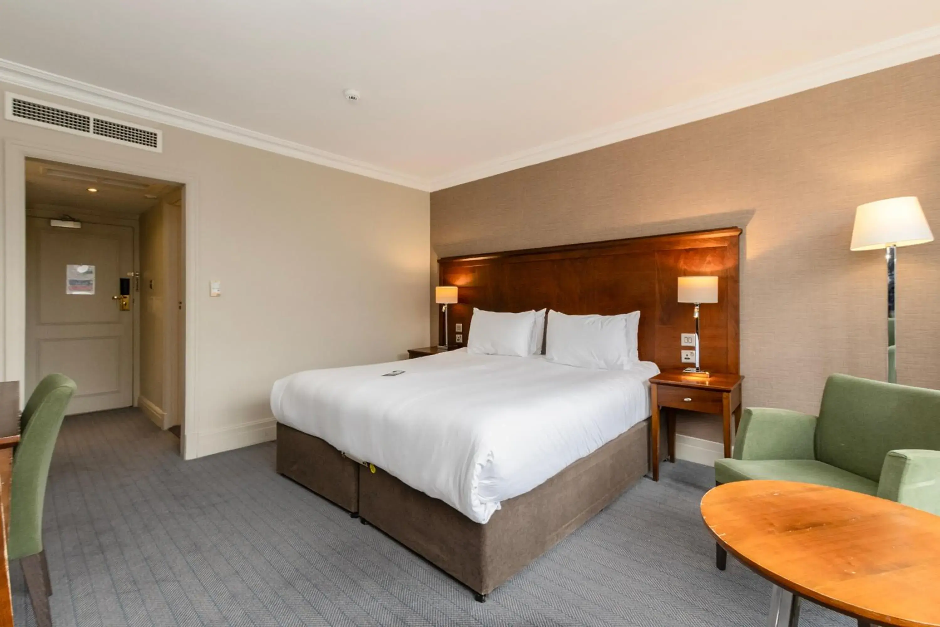 Executive Double Room in Winchester Wessex Hotel by Sunday Executive Double Room in Winchester Wessex Hotel by Sunday