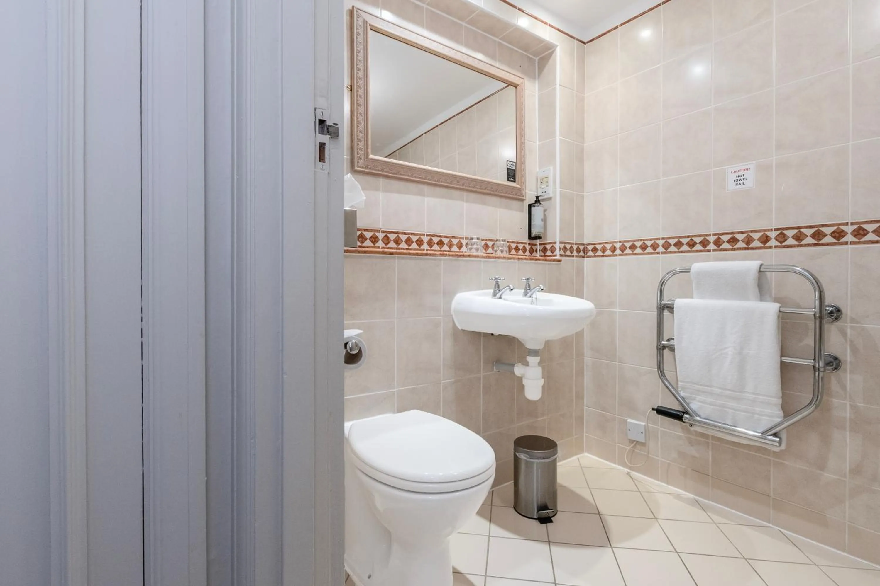 Bathroom in Winchester Wessex Hotel by Sunday