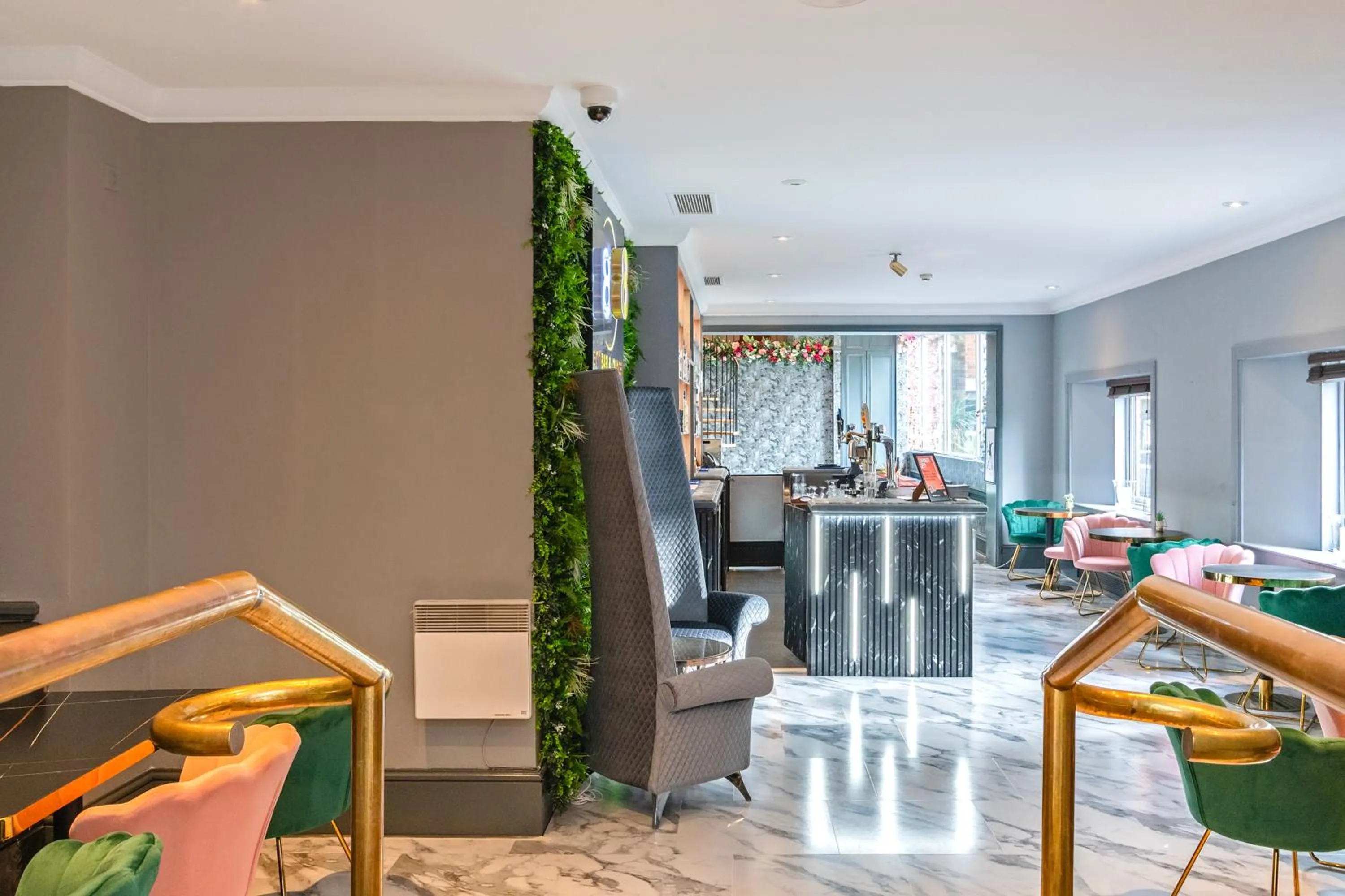 Lounge or bar in Winchester Wessex Hotel by Sunday