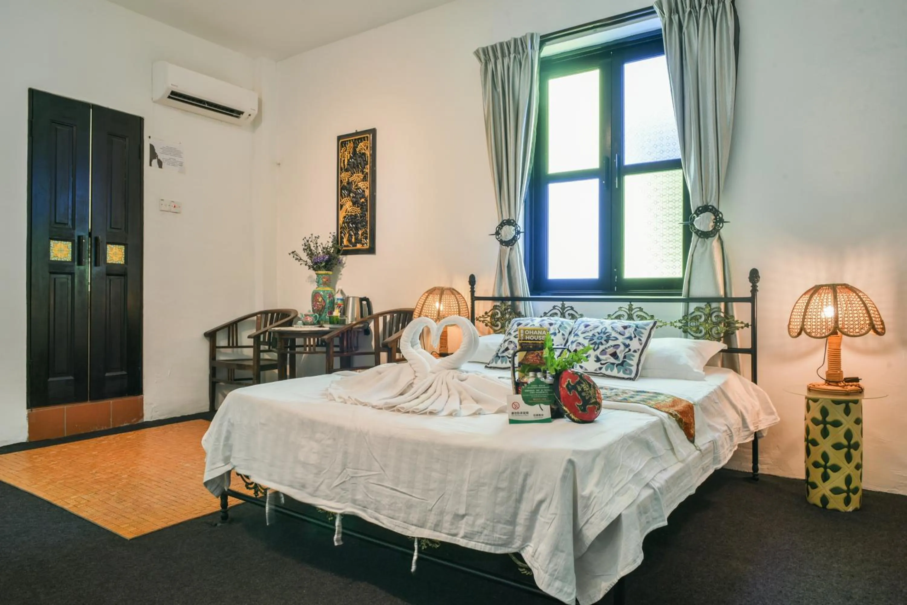 Bed in Ohana House HQ