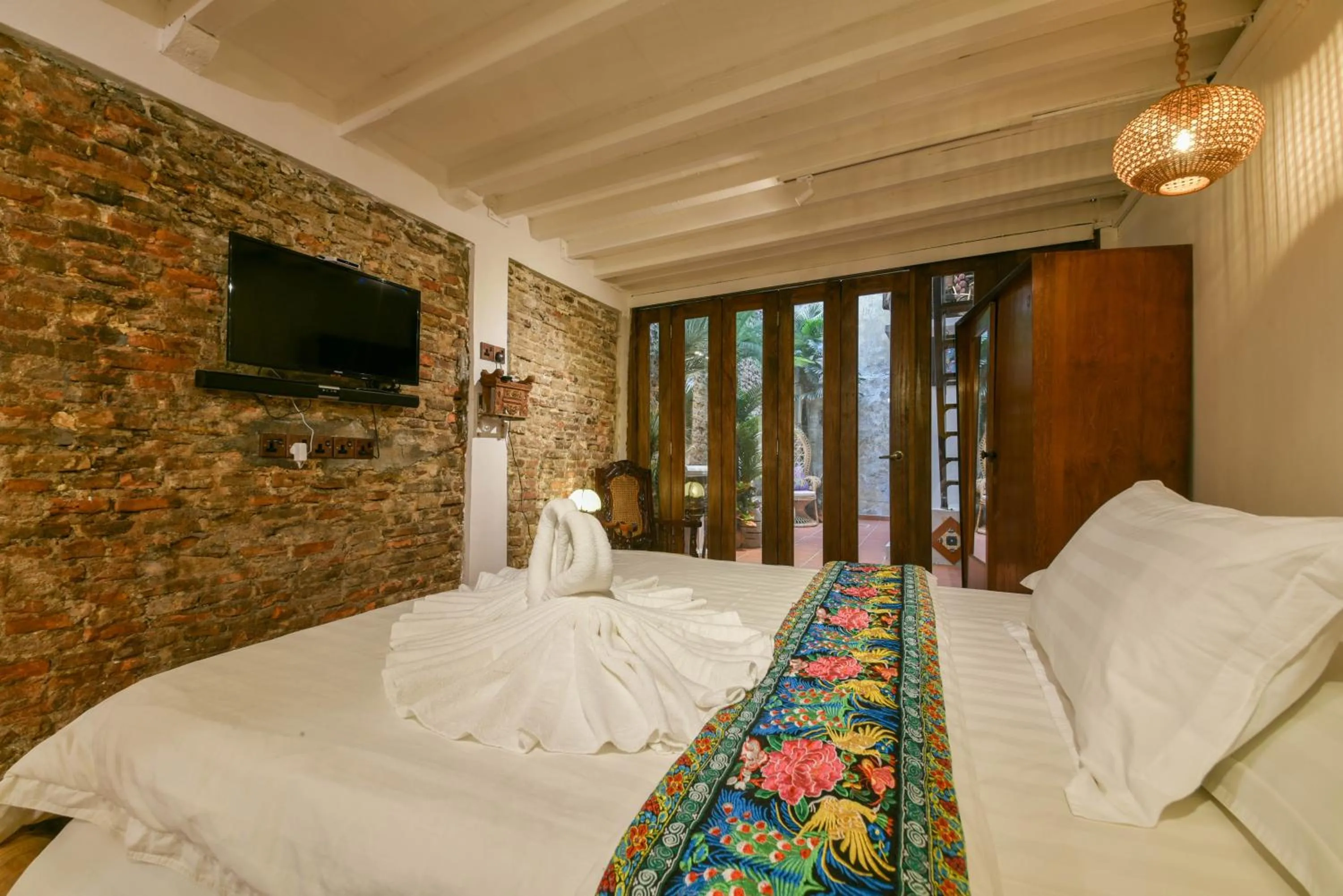 Bed in Ohana House HQ