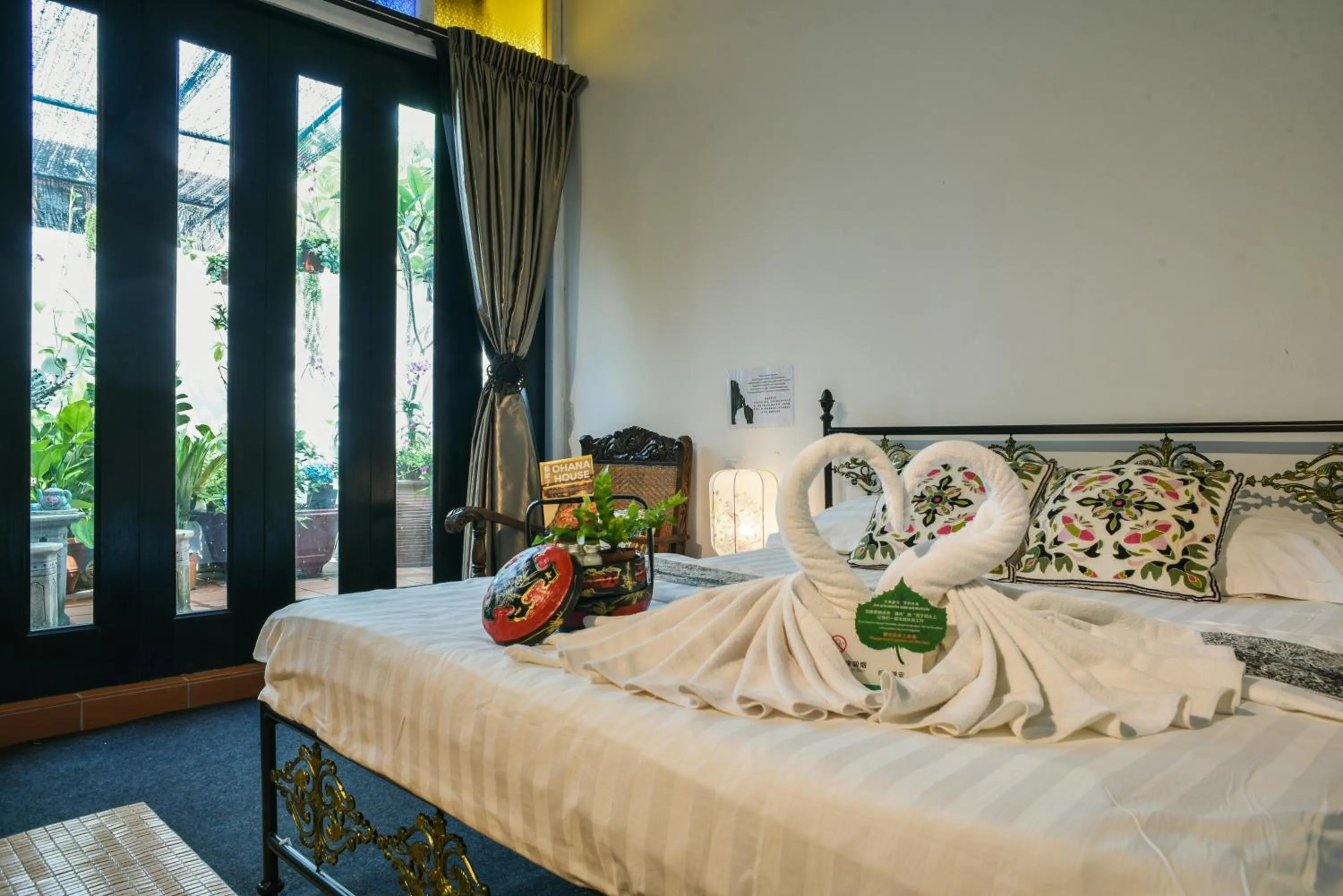 Bed in Ohana House HQ