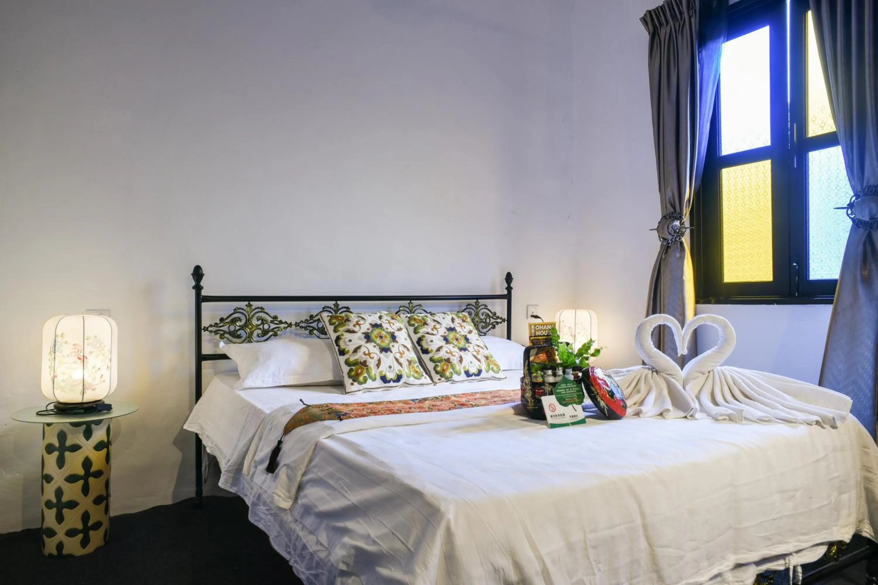 Bed in Ohana House HQ