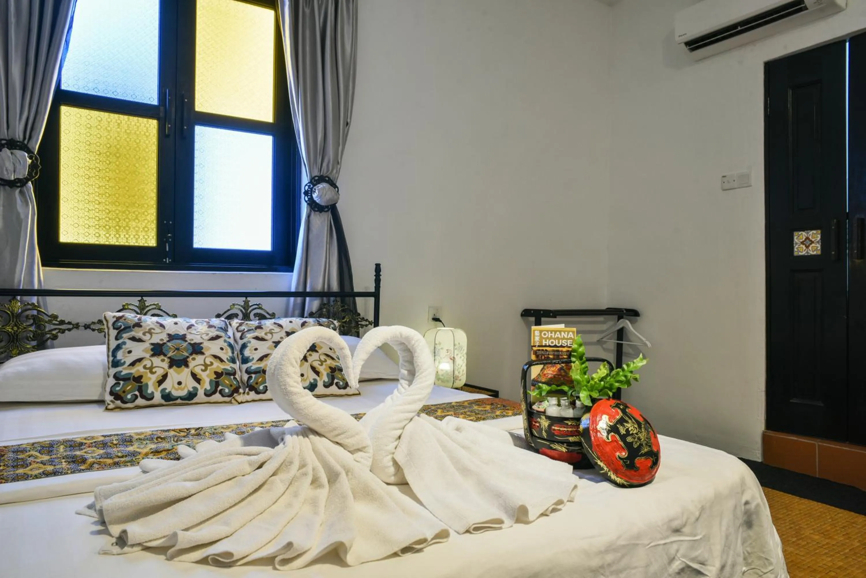 Bed in Ohana House HQ